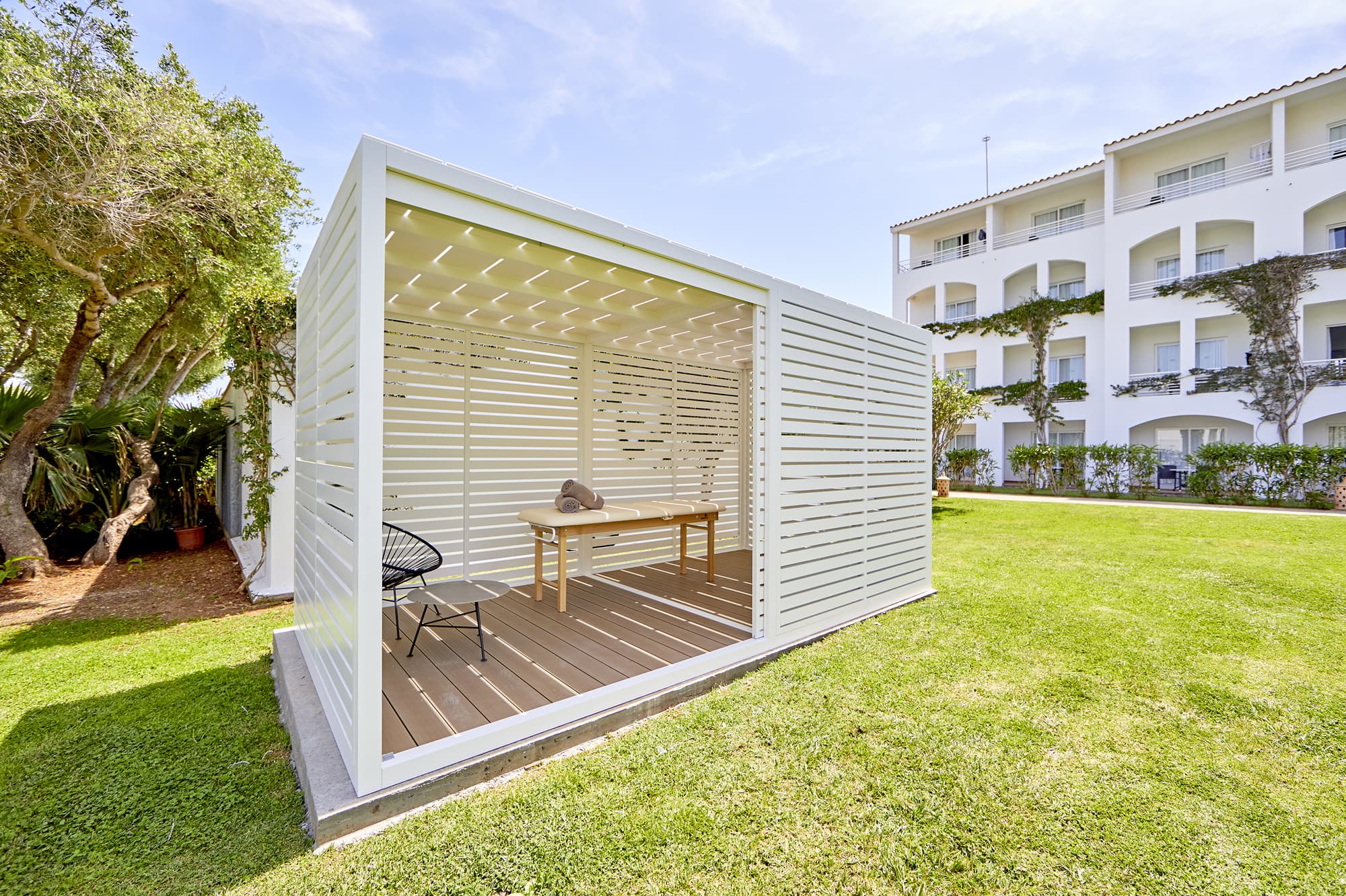 Prinsotel la Caleta, Sports and Entertainment