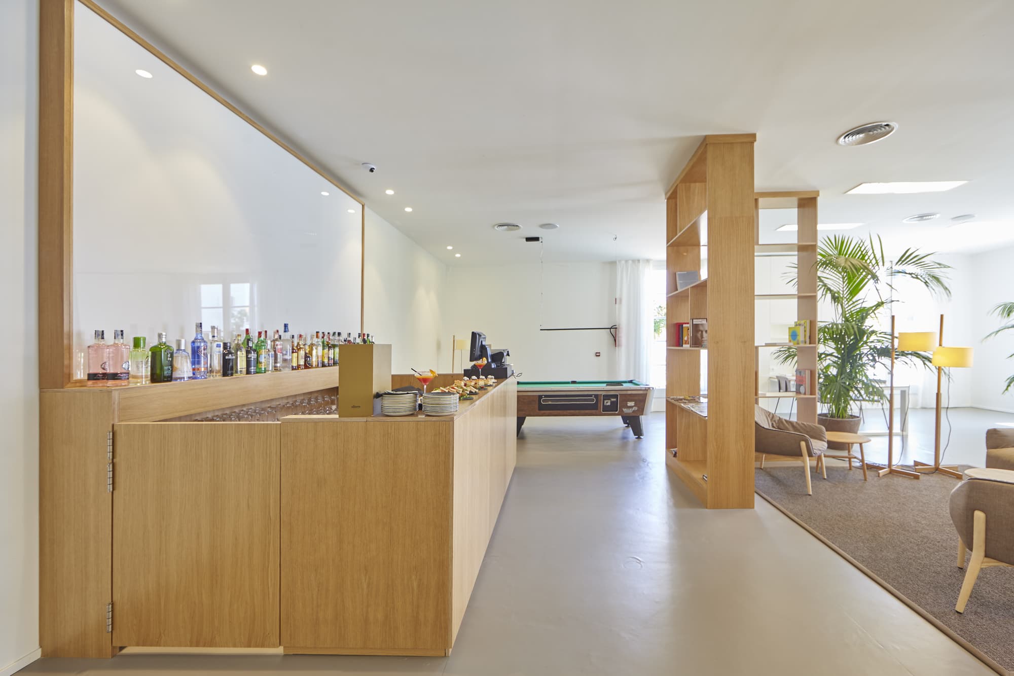 Prinsotel la Caleta, Sports and Entertainment