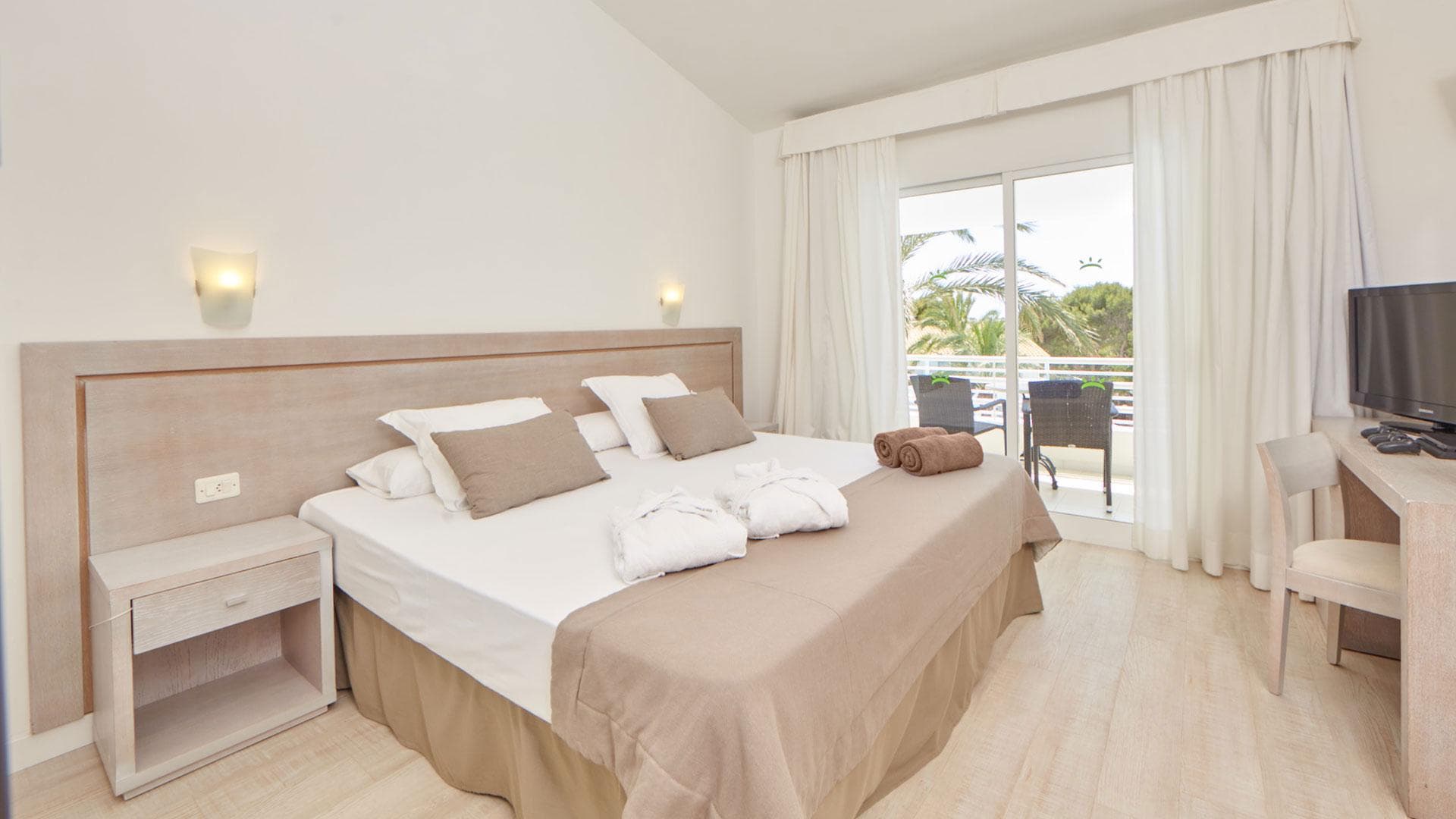 Prinsotel la Caleta, Room