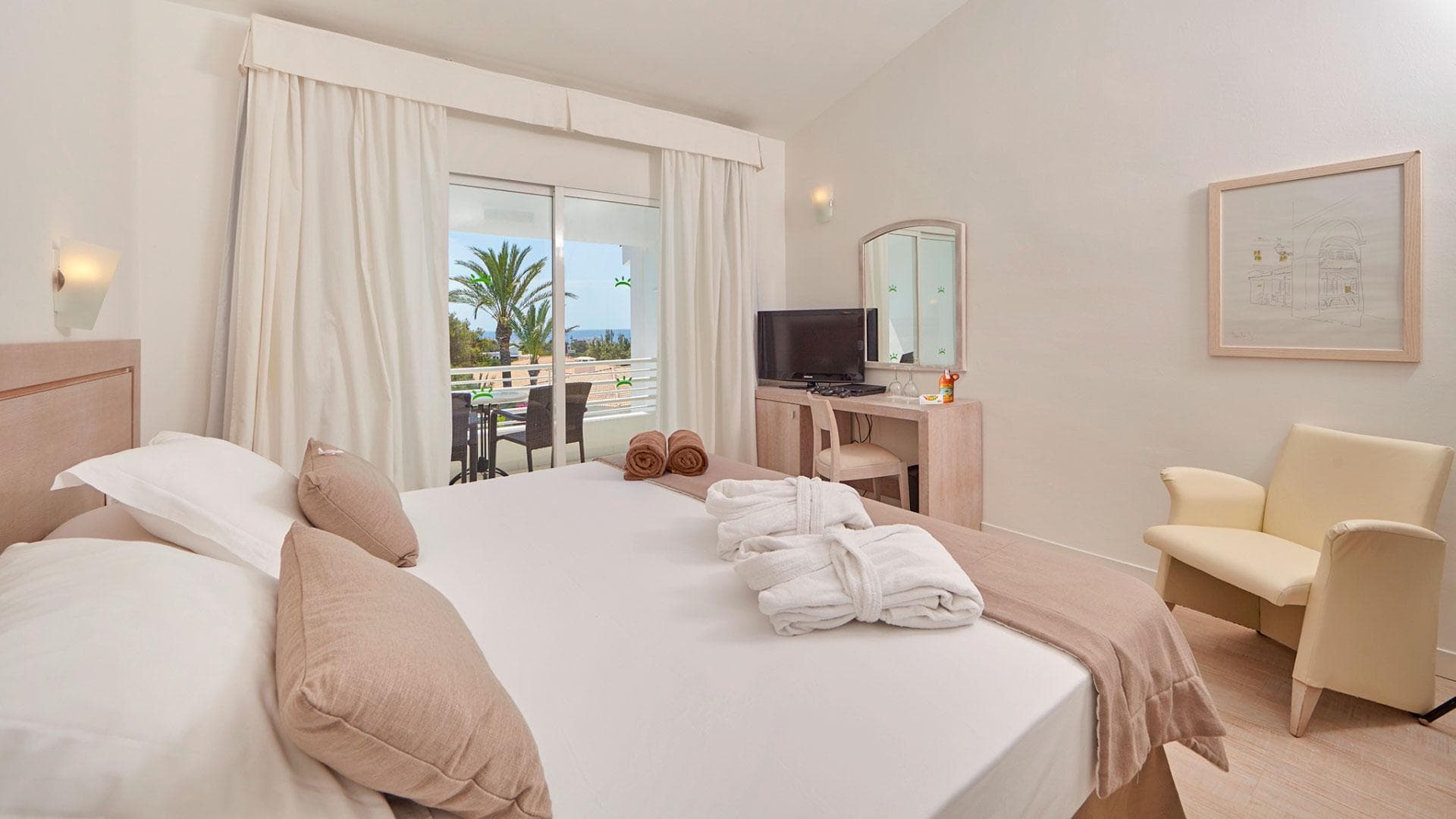 Prinsotel la Caleta, Room