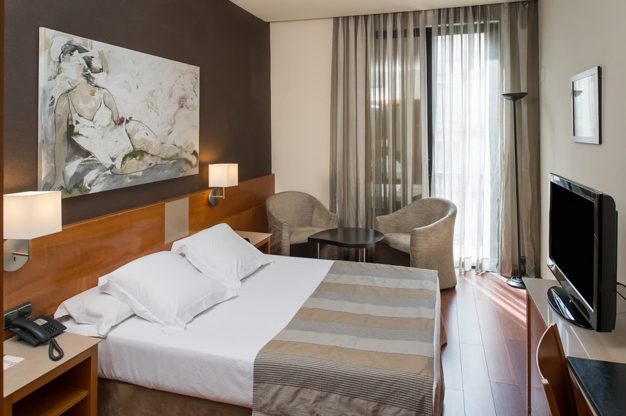 Catalonia Plaza Cataluña, Room