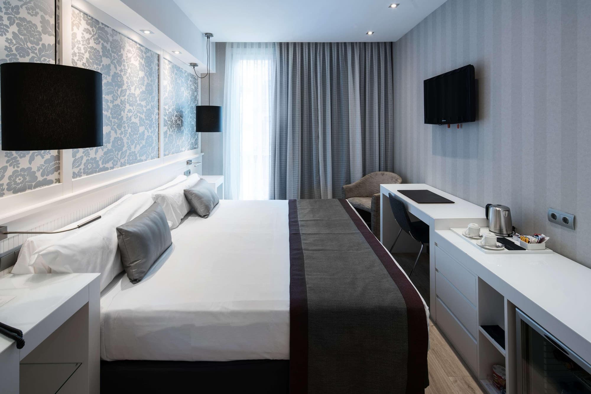 Catalonia Plaza Cataluña, Room