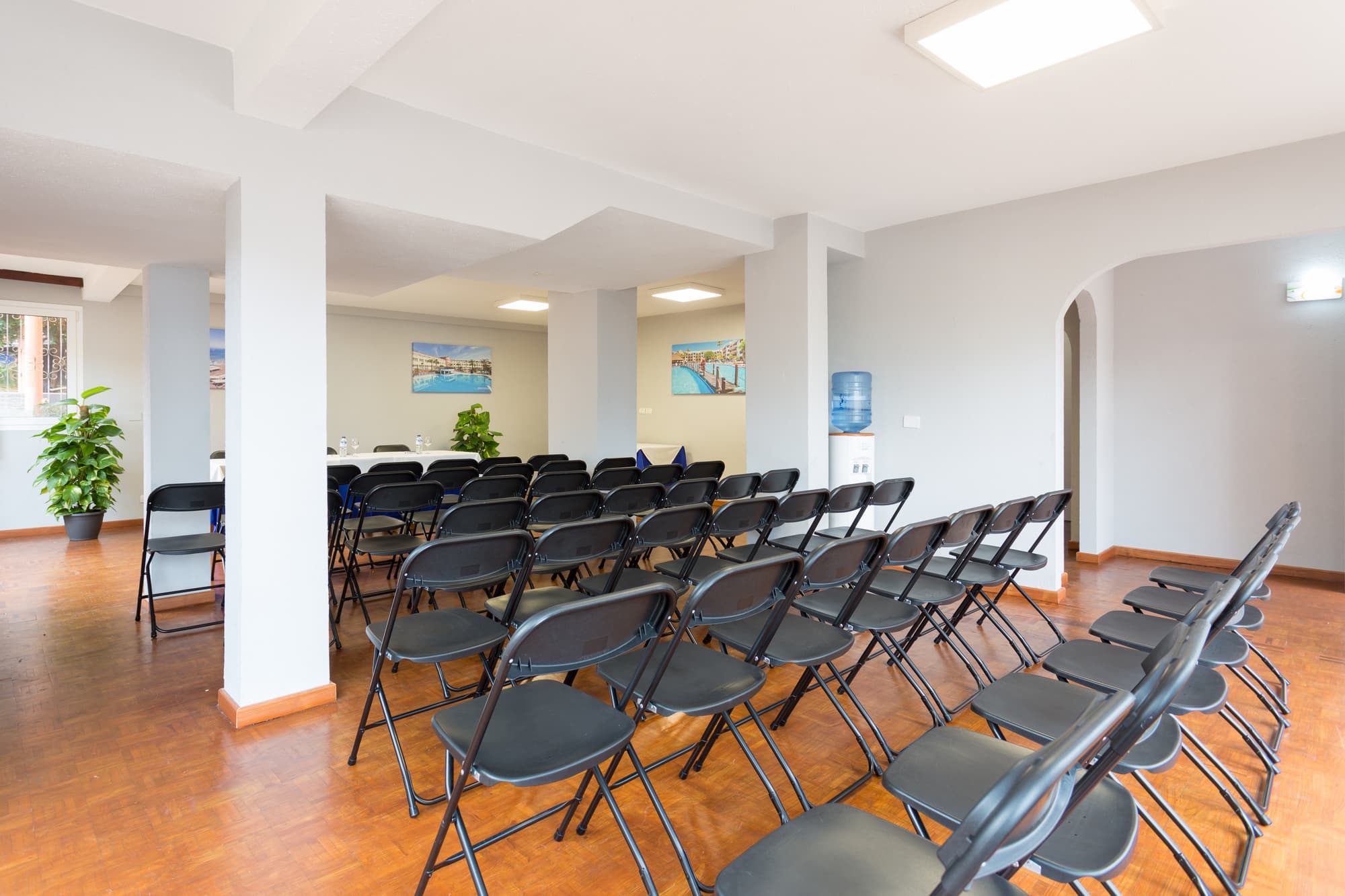 Globales Acuario, Conferences