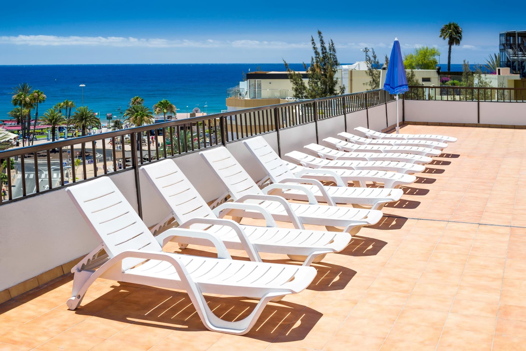 Las Gondolas, Terrace