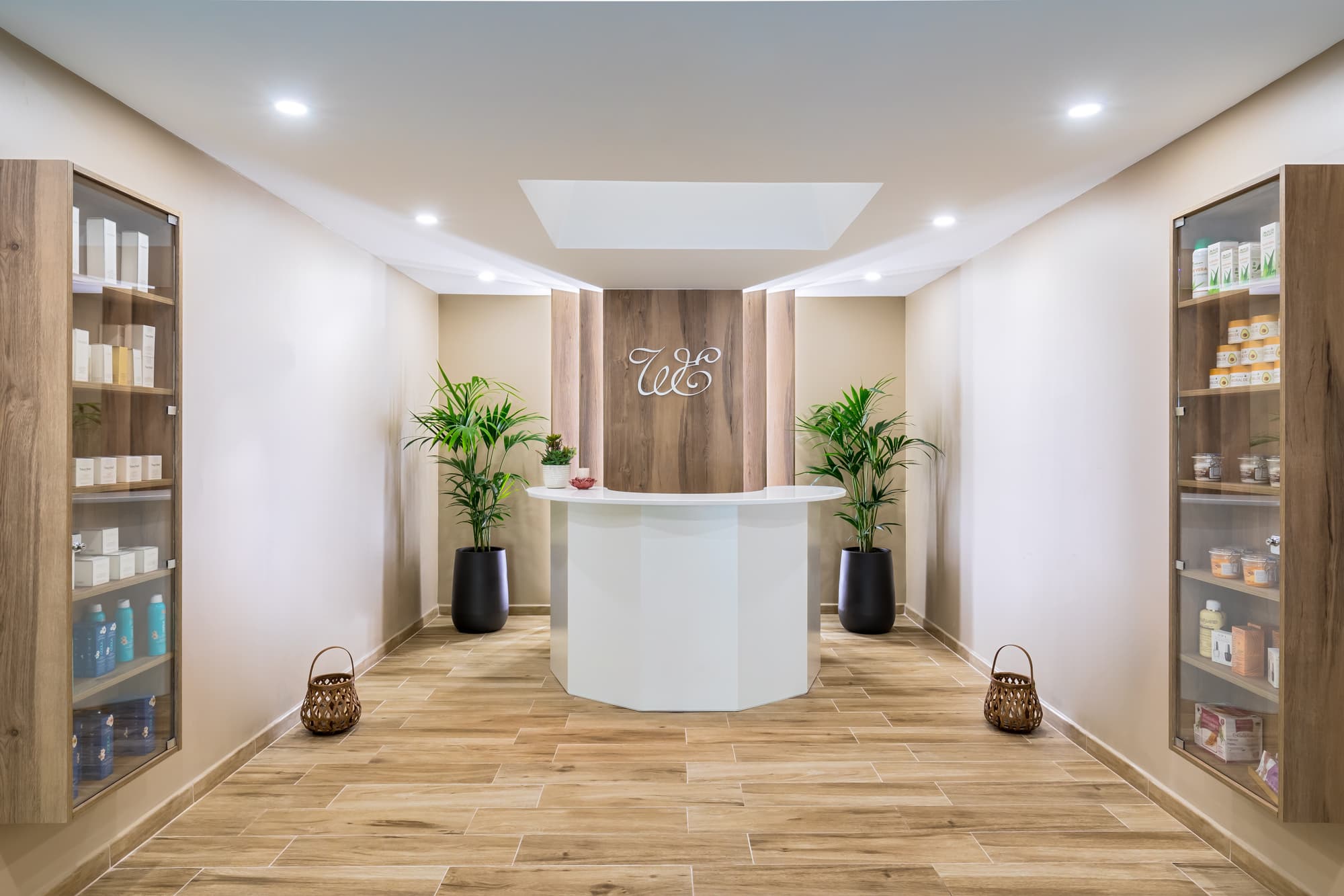 Barcelo Margaritas, Sports and Entertainment