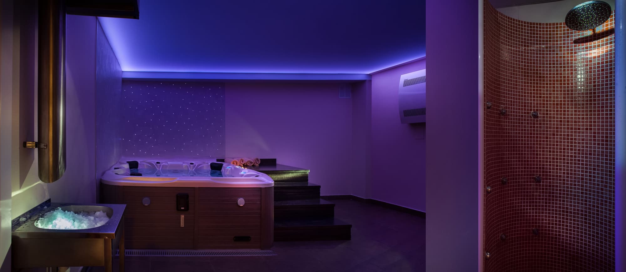 Magic Aqua Rock Gardens, Sports and Entertainment