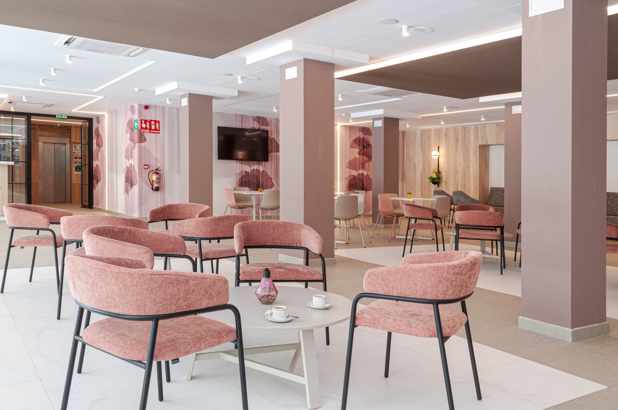 Prince Park Hotel, Bar