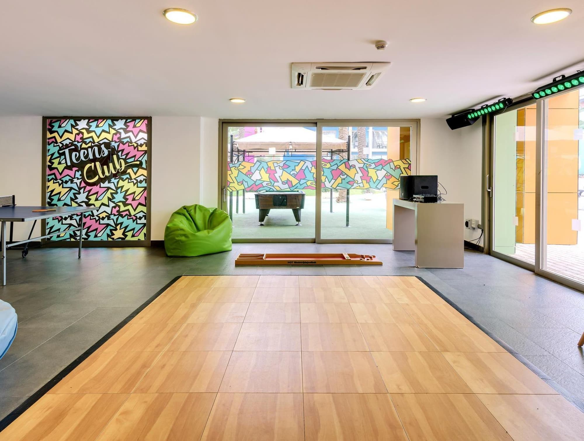 Occidental Menorca, General view