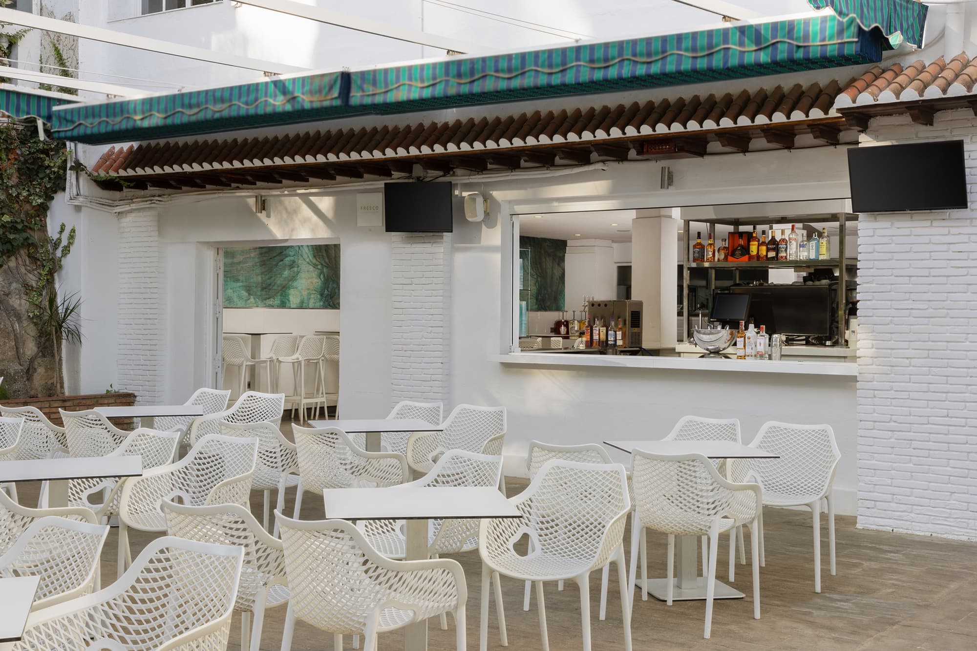 AluaSun Costa Park, Bar