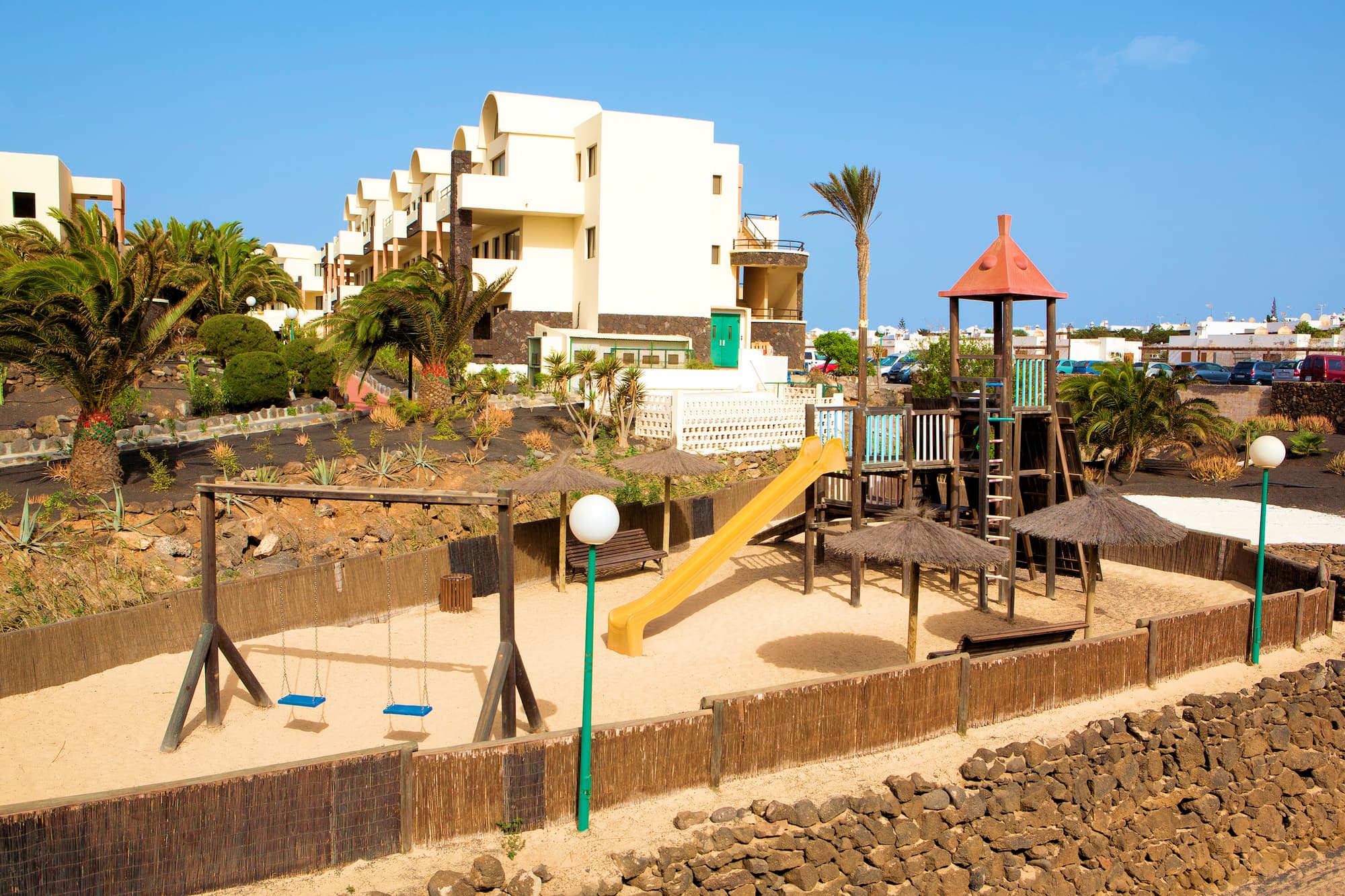 SBH Royal Mónica, Sports and Entertainment