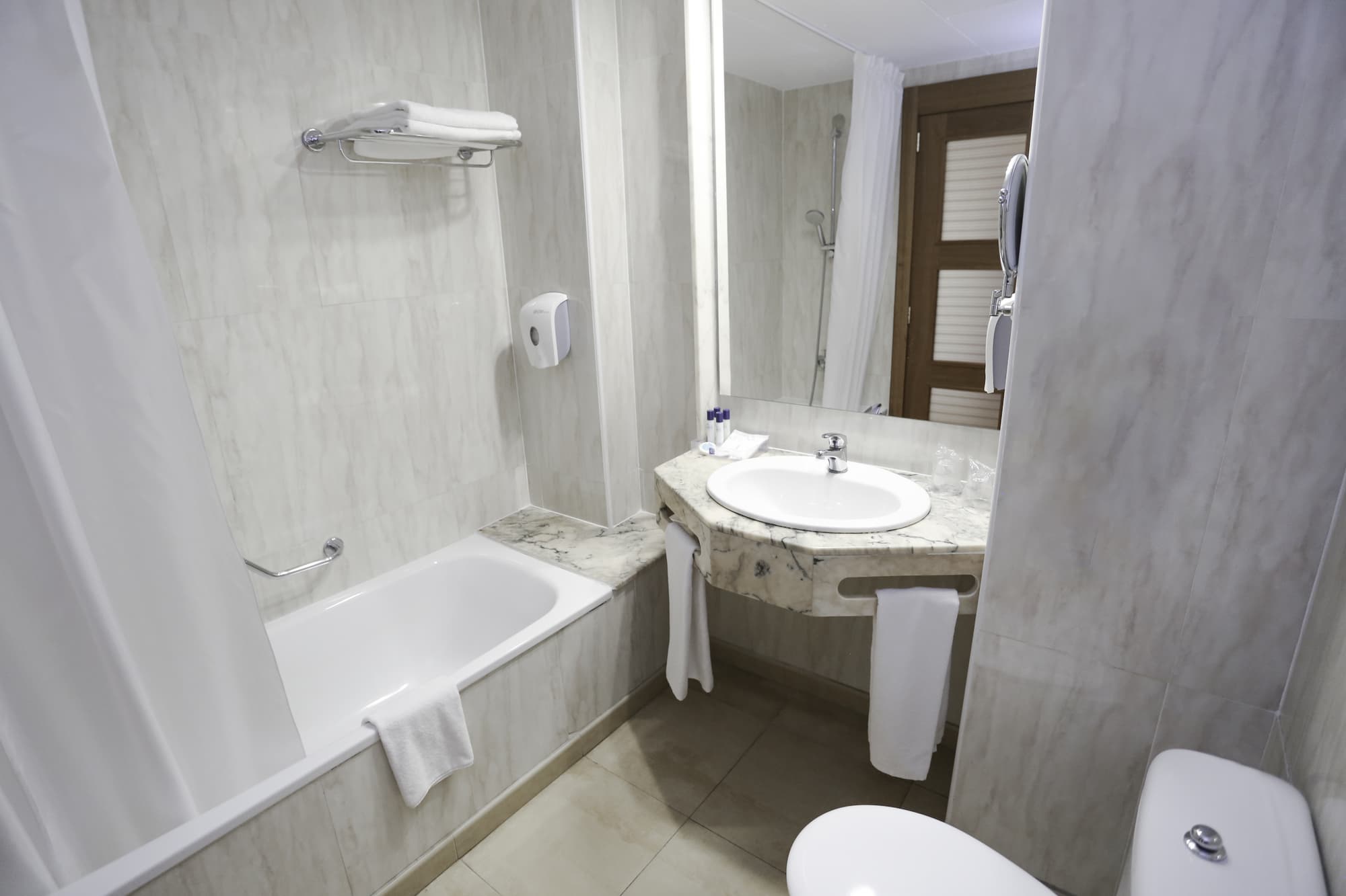 Alegria Florida Park, Room