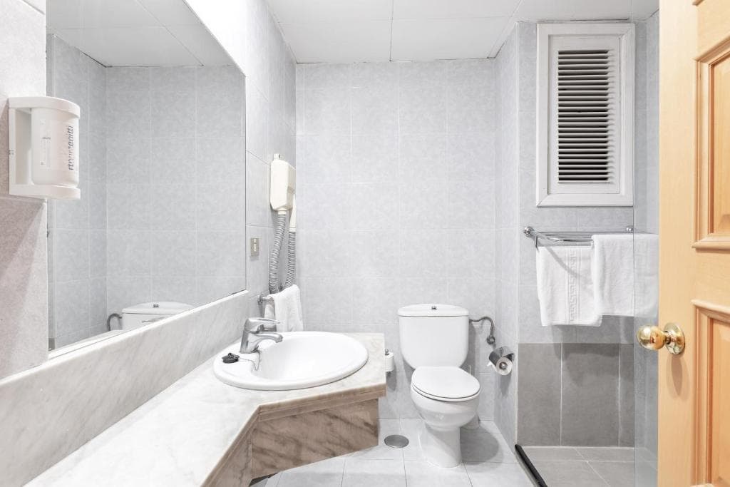 HC Hotel Magec, Room