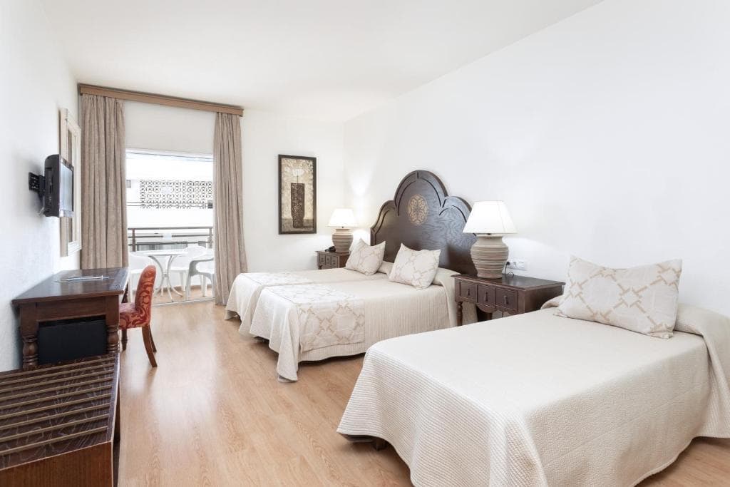 HC Hotel Magec, Room