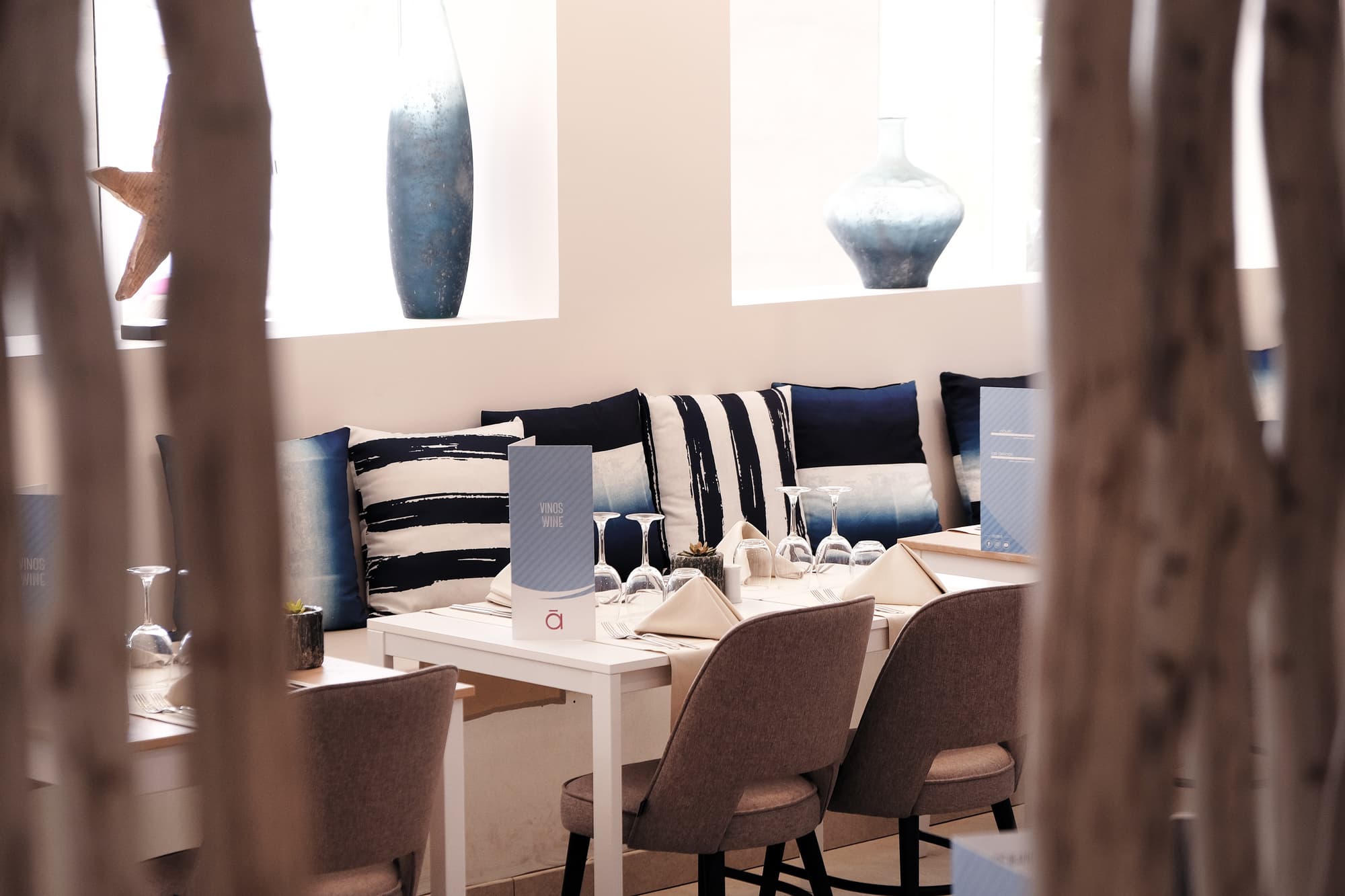 Las Arenas, Restaurant