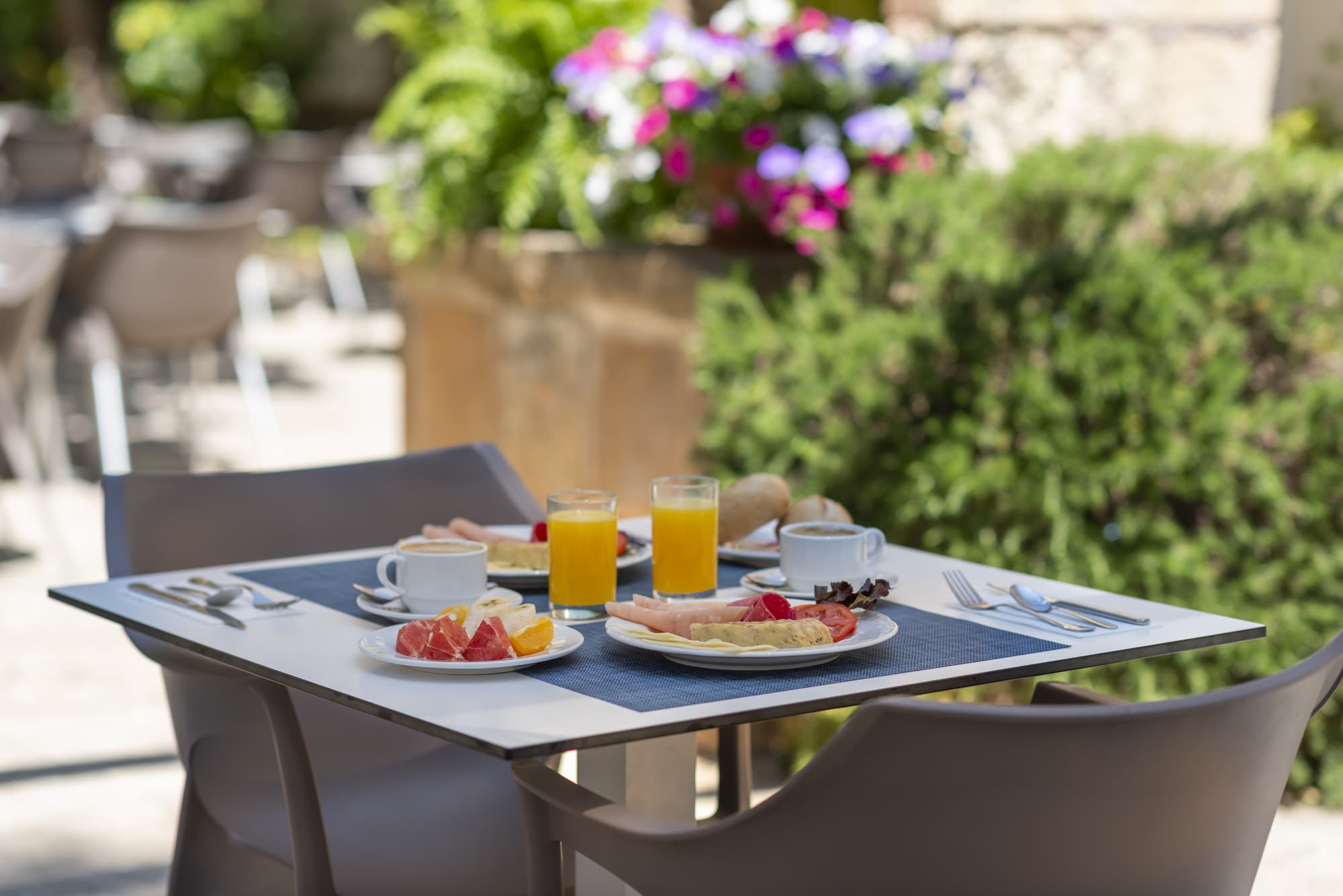 Castell dels Hams, Restaurant