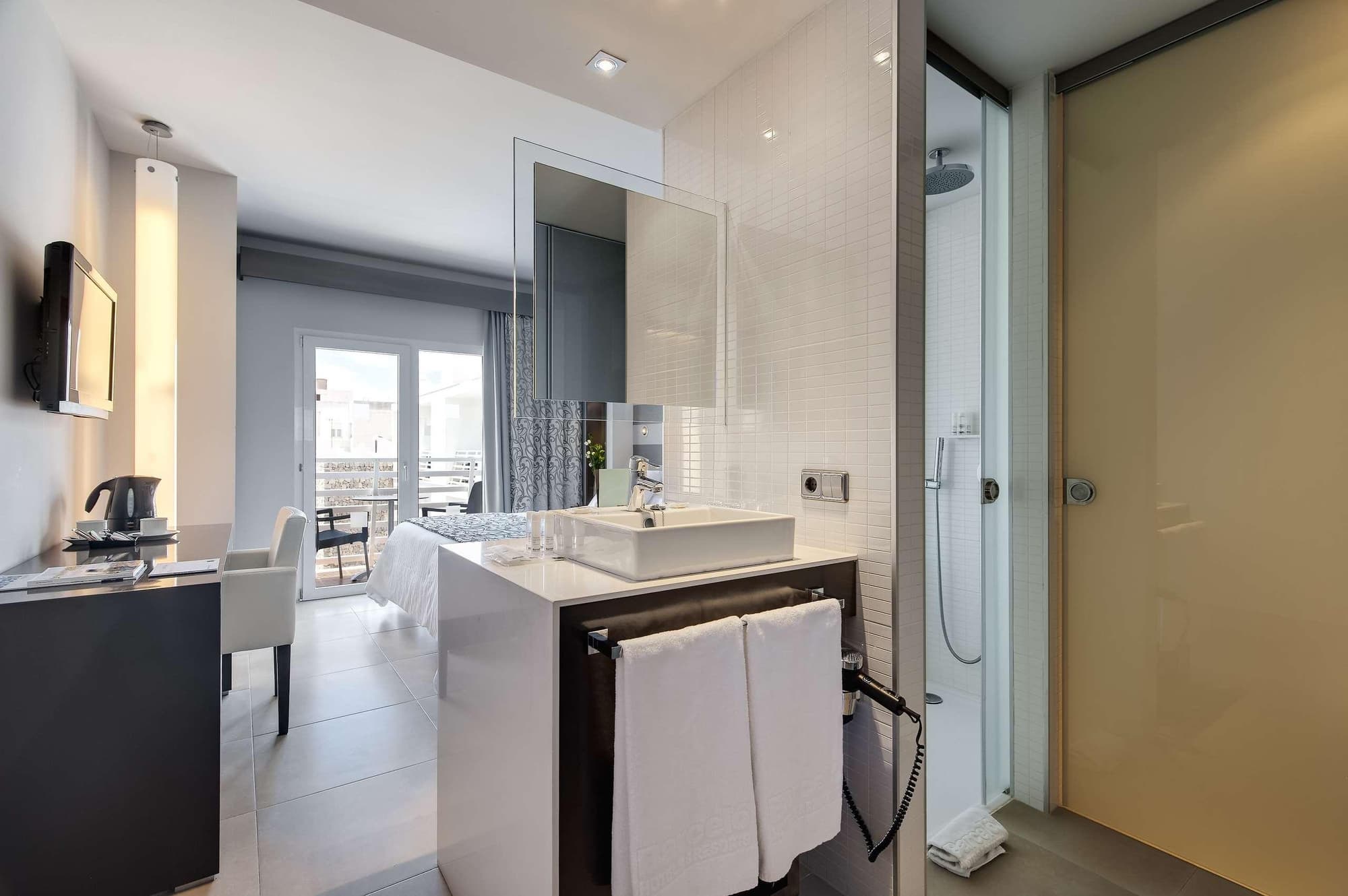 Barceló Hamilton Menorca -Adults Only, Room