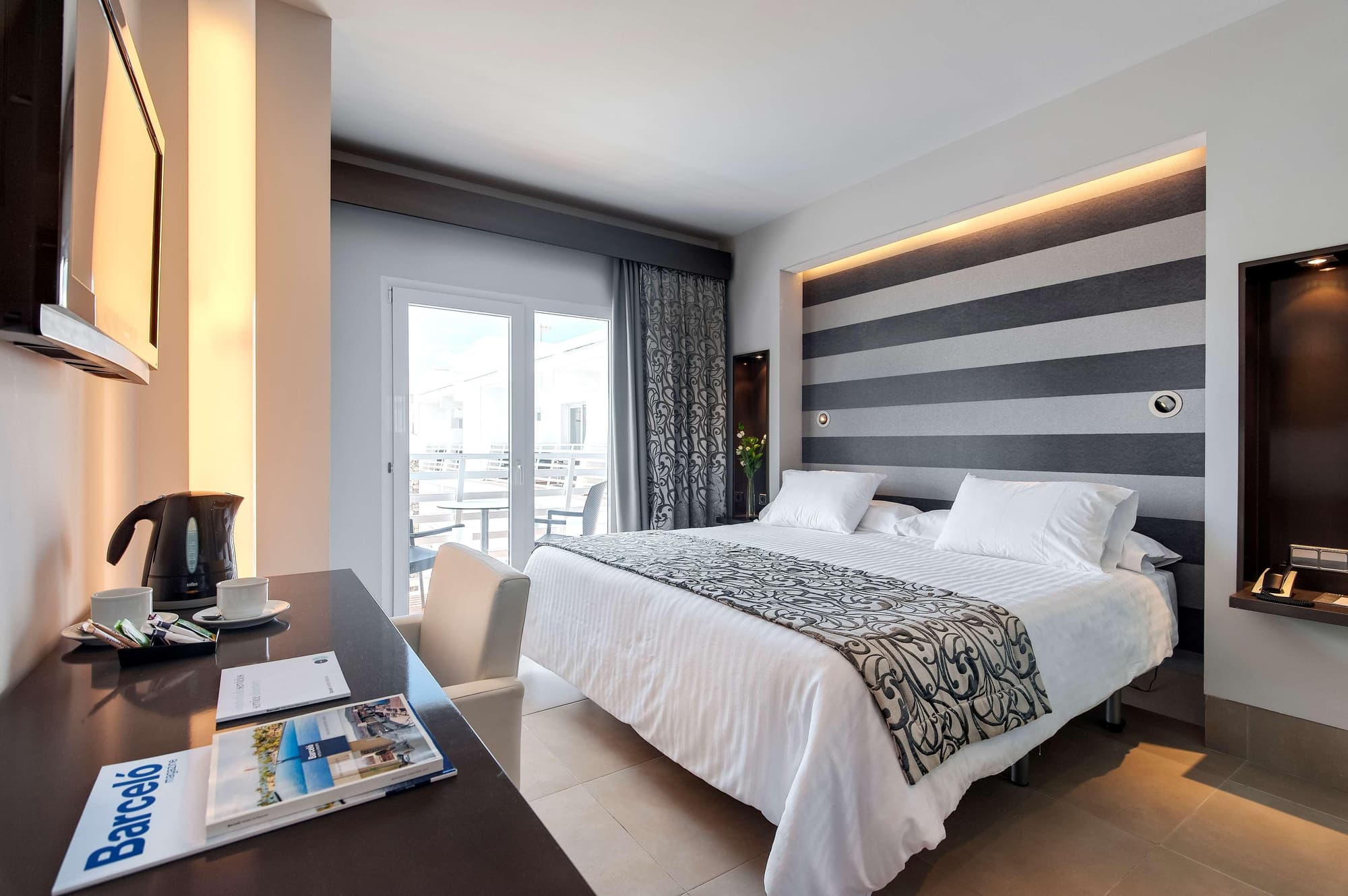 Barceló Hamilton Menorca -Adults Only, Room