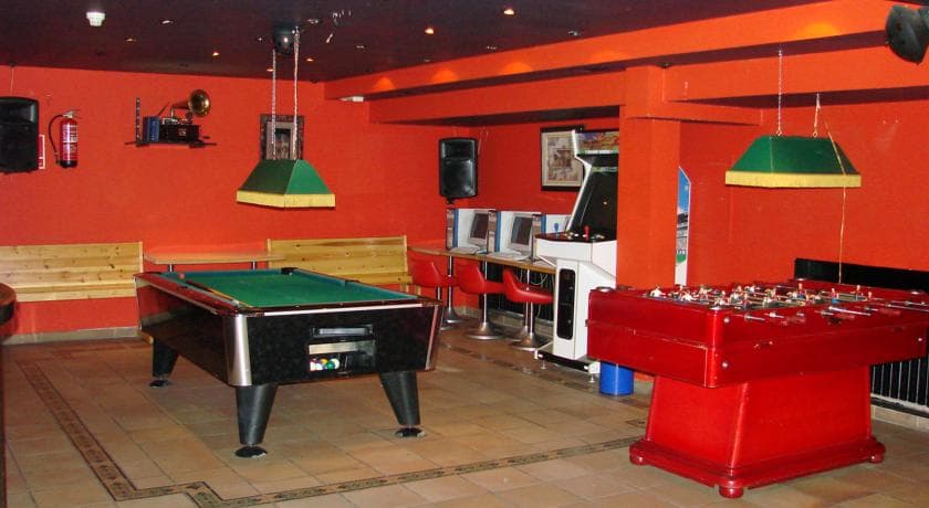 Refugi dels Isards, Bar