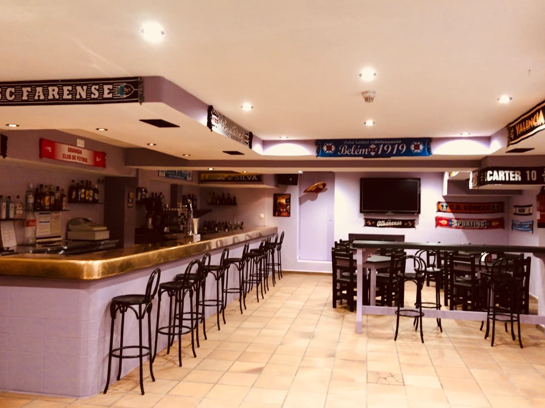 Refugi dels Isards, Bar