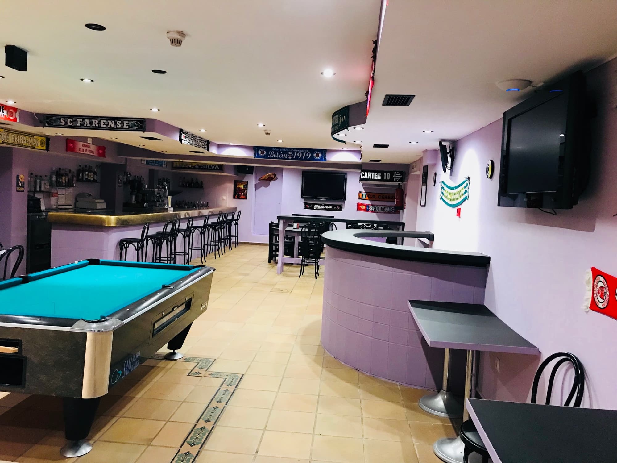 Refugi dels Isards, Bar