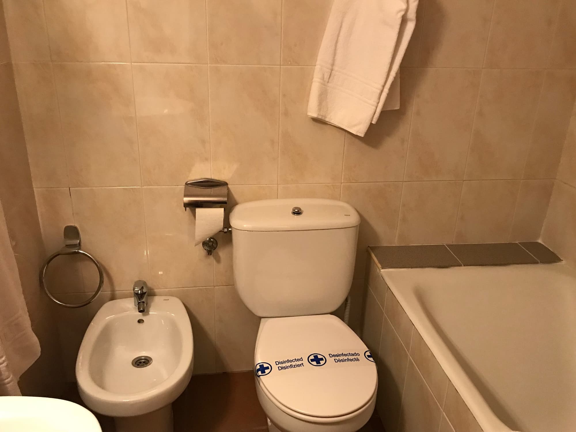 Refugi dels Isards, Room