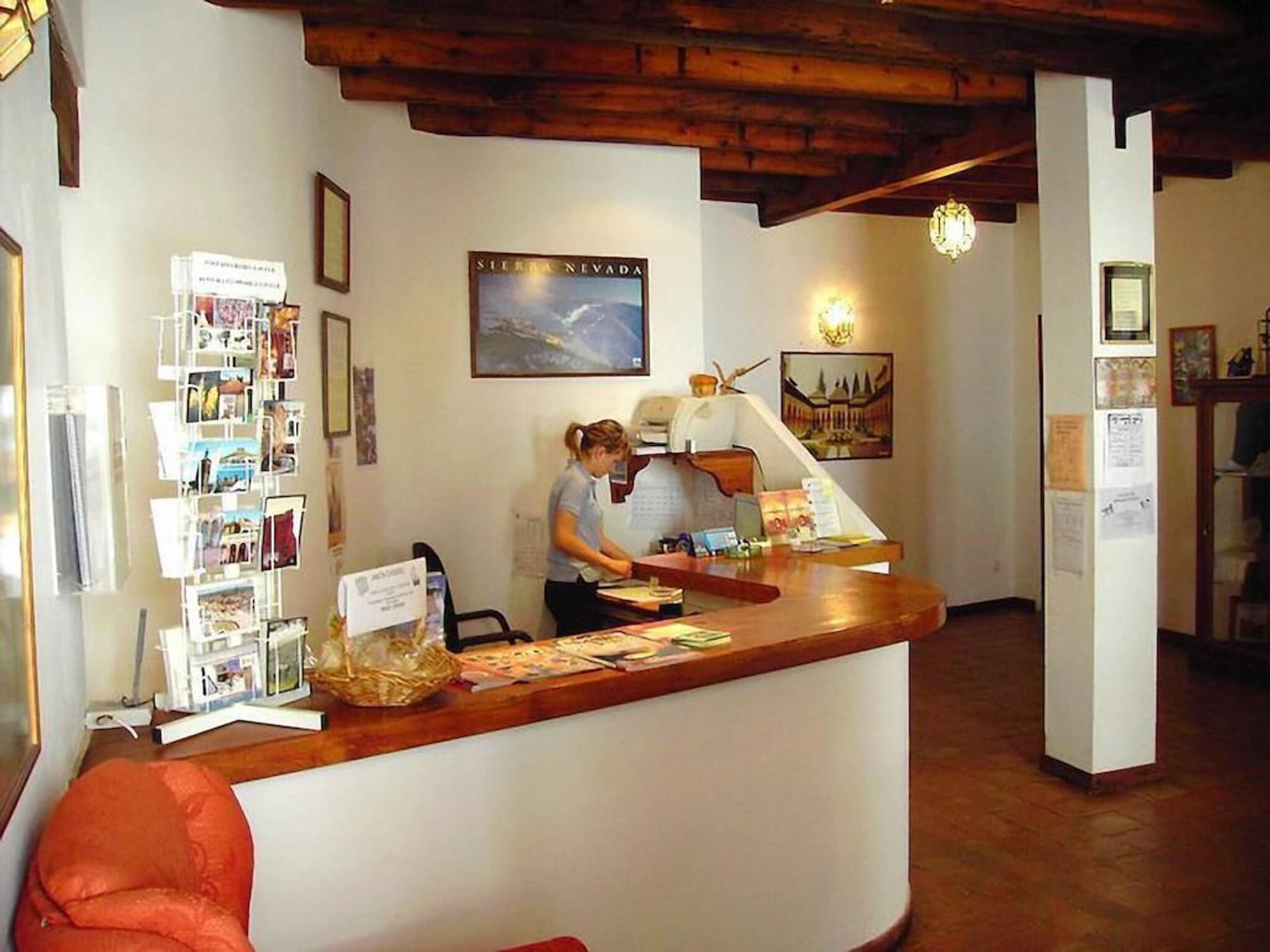 Cuevas Pedro Antonio Alarcon, Lobby