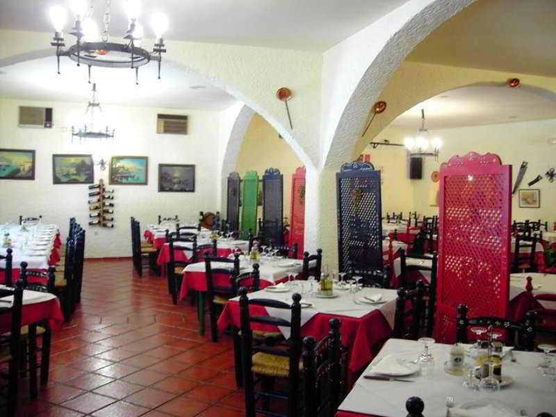 Cuevas Pedro Antonio Alarcon, Restaurant
