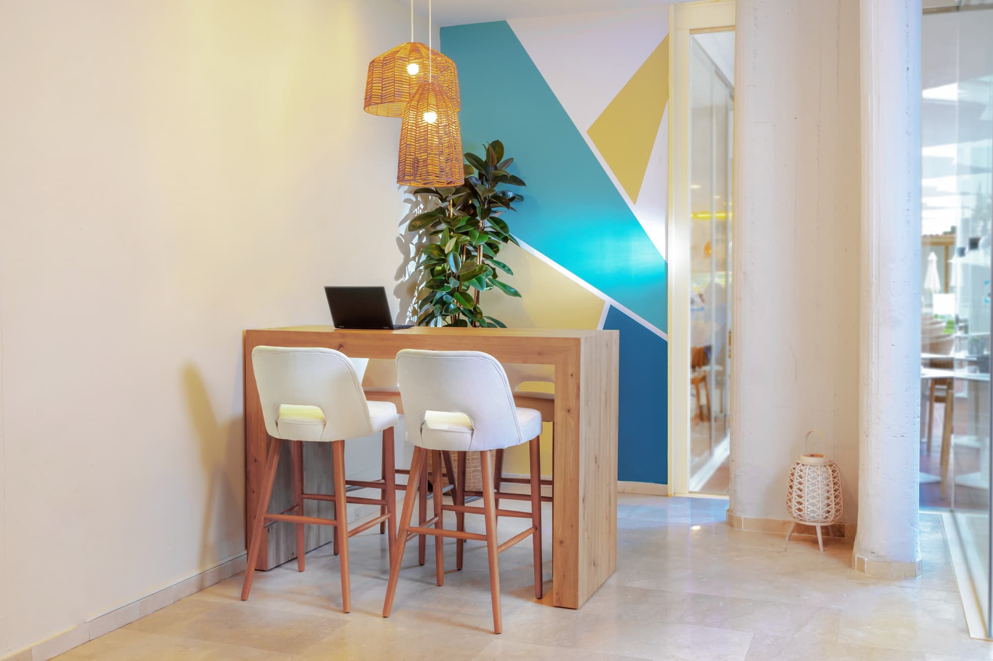 AluaSun Lago Rojo, Bar