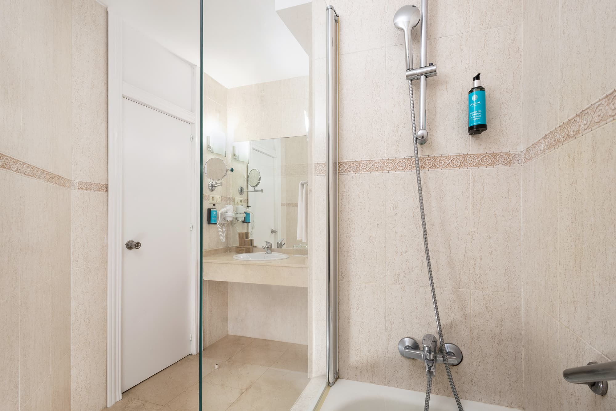 AluaSun Lago Rojo, Room