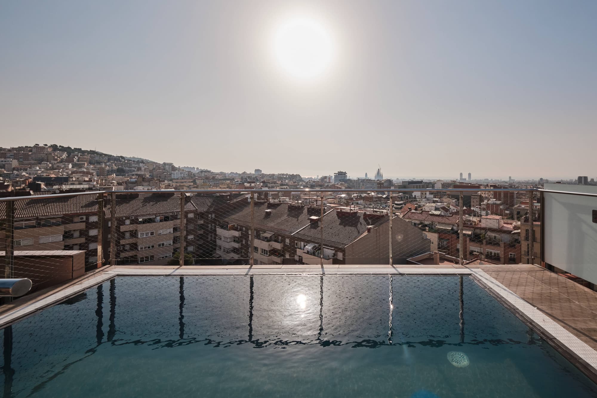 Catalonia Park Putxet, Pool