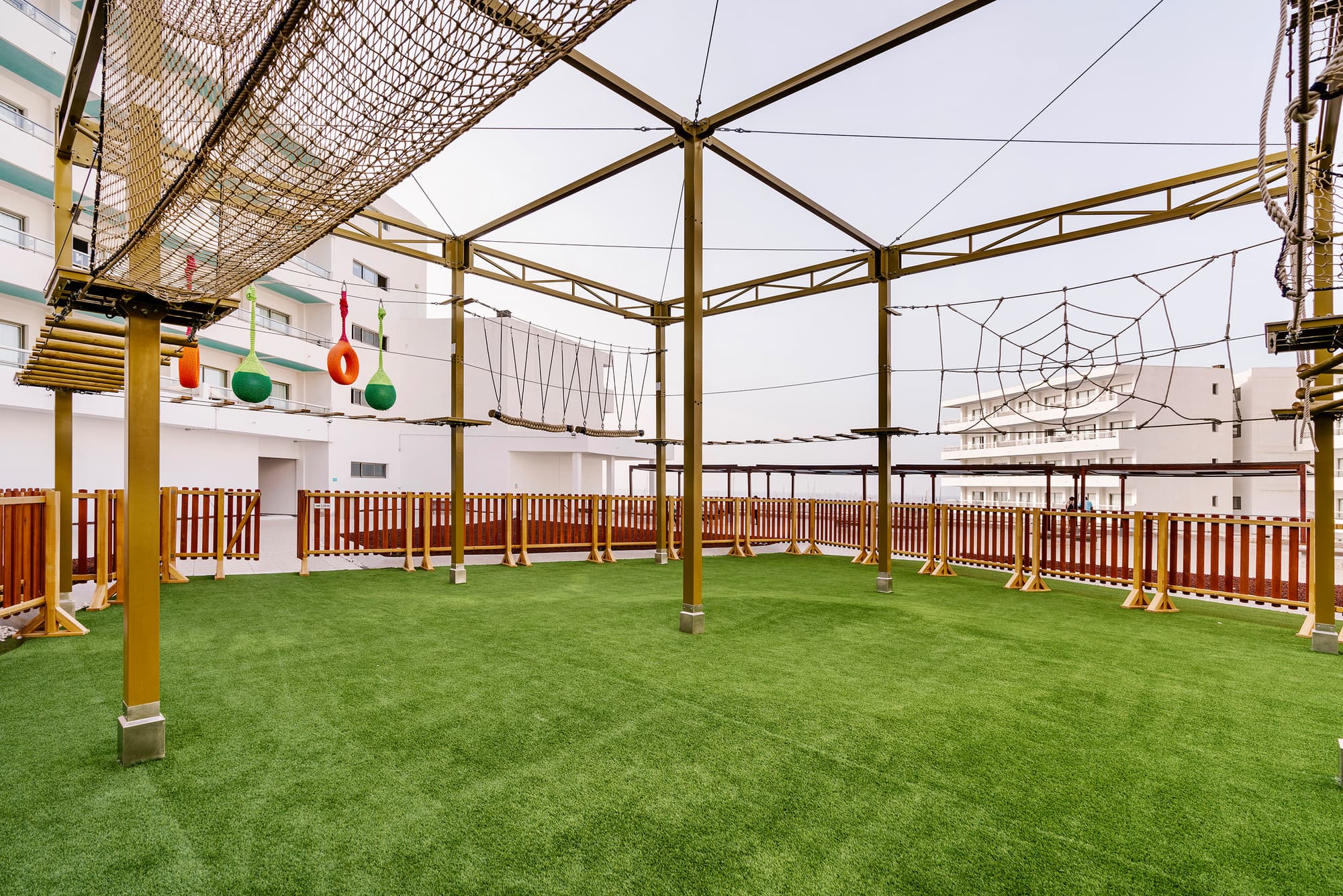 Alua Atlántico Golf Resort, Sports and Entertainment