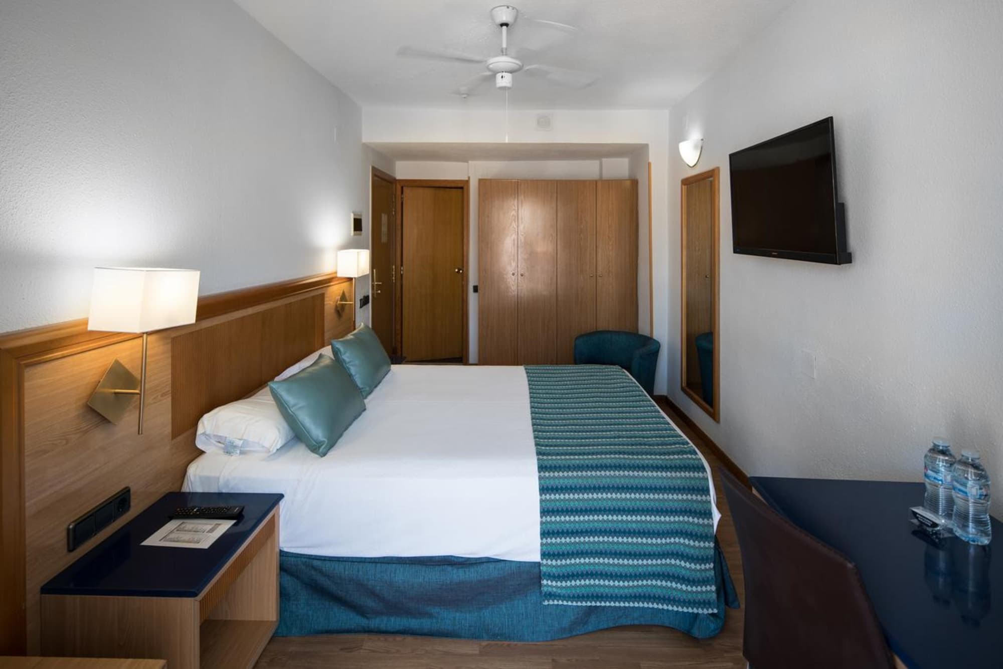 Catalonia Las Vegas Adults Only, Room