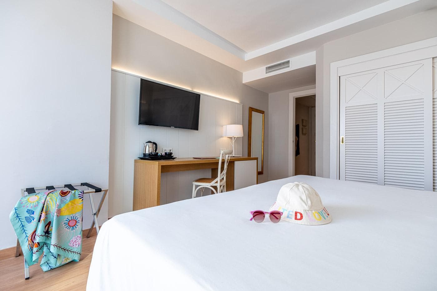 Estival Torrequebrada, Room