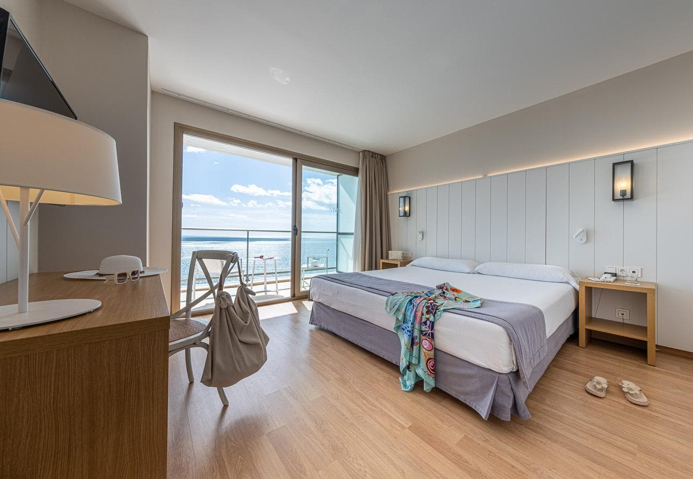 Estival Torrequebrada, Room