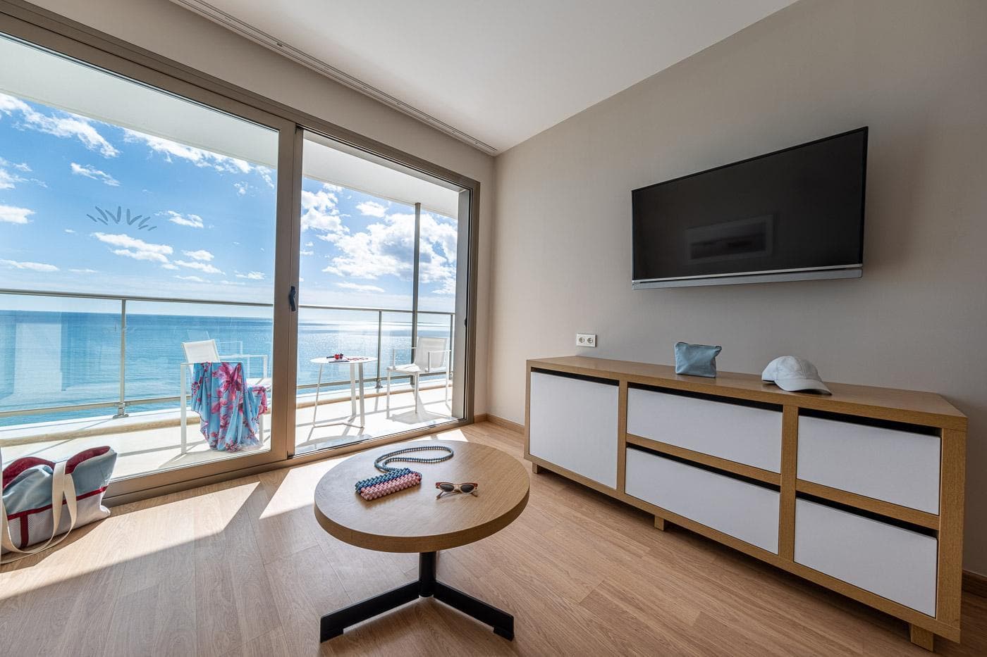 Estival Torrequebrada, Room