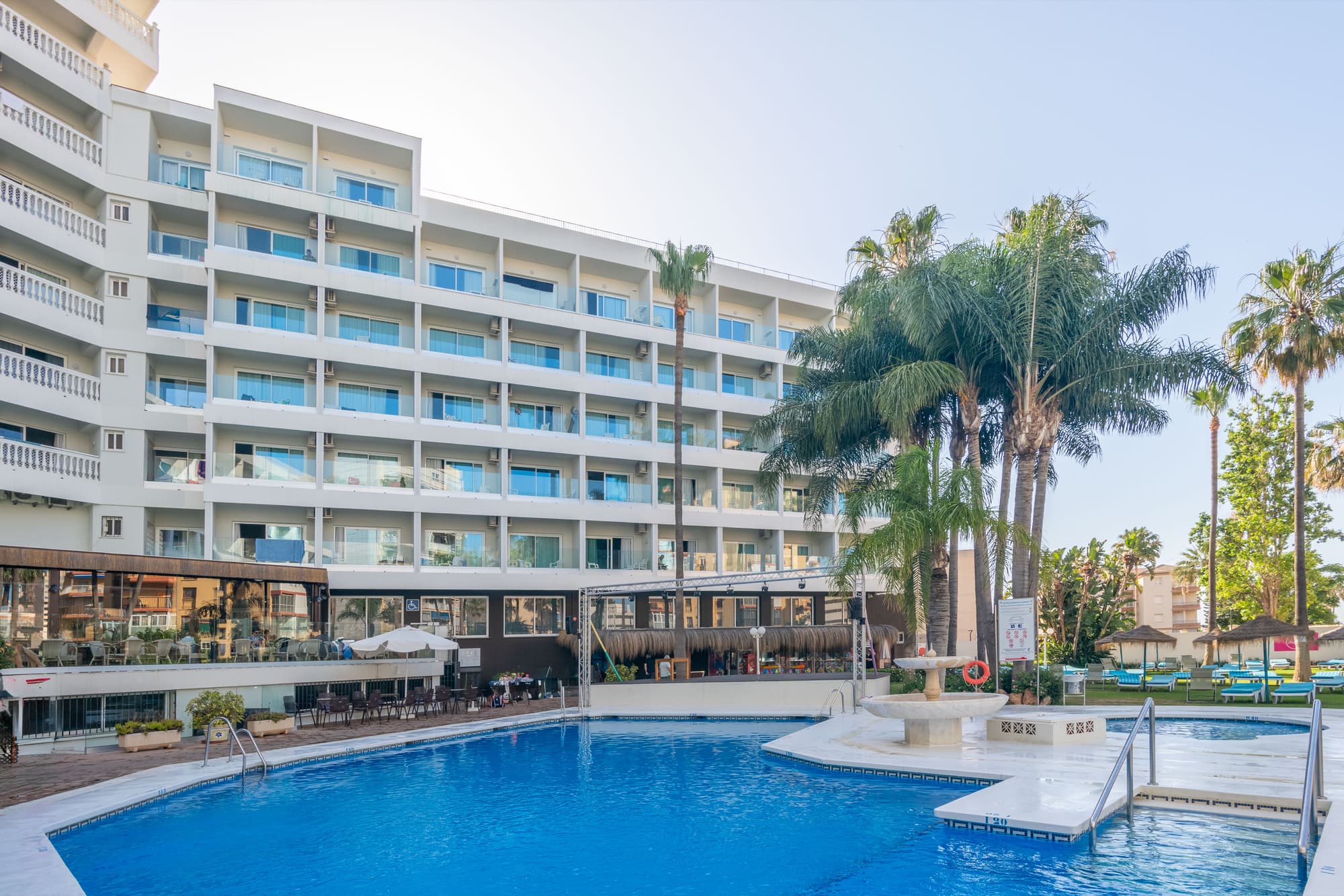 Hotel Parasol by Dorobe, General view