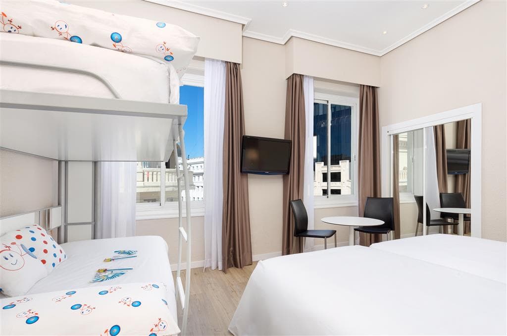 Hotel Madrid Gran Via 25 Affiliated by Melià, Room