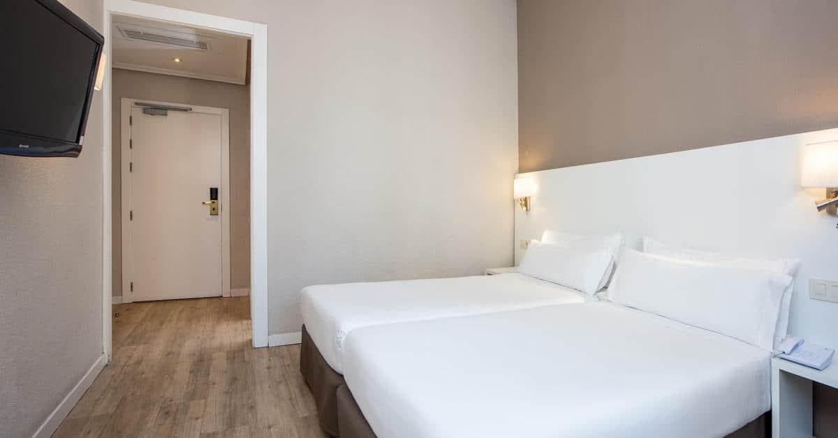 Hotel Madrid Gran Via 25 Affiliated by Melià, Room