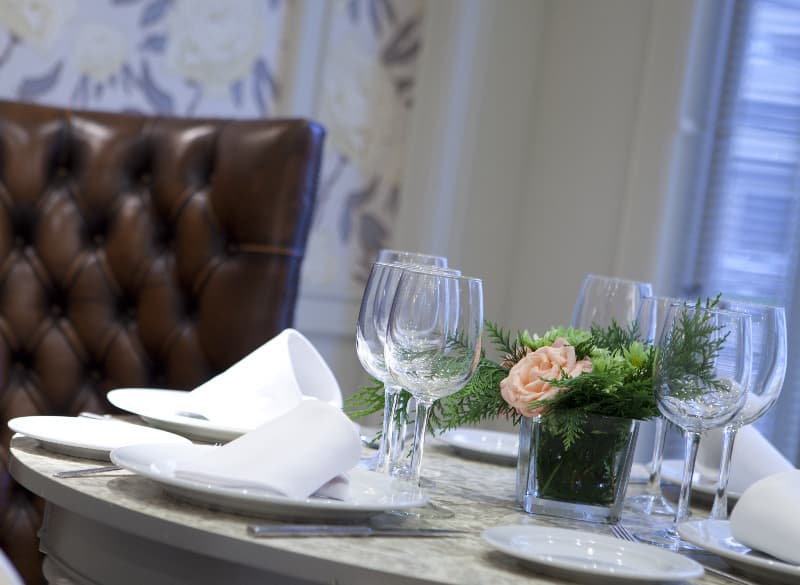 Rice Reyes Católicos, Restaurant