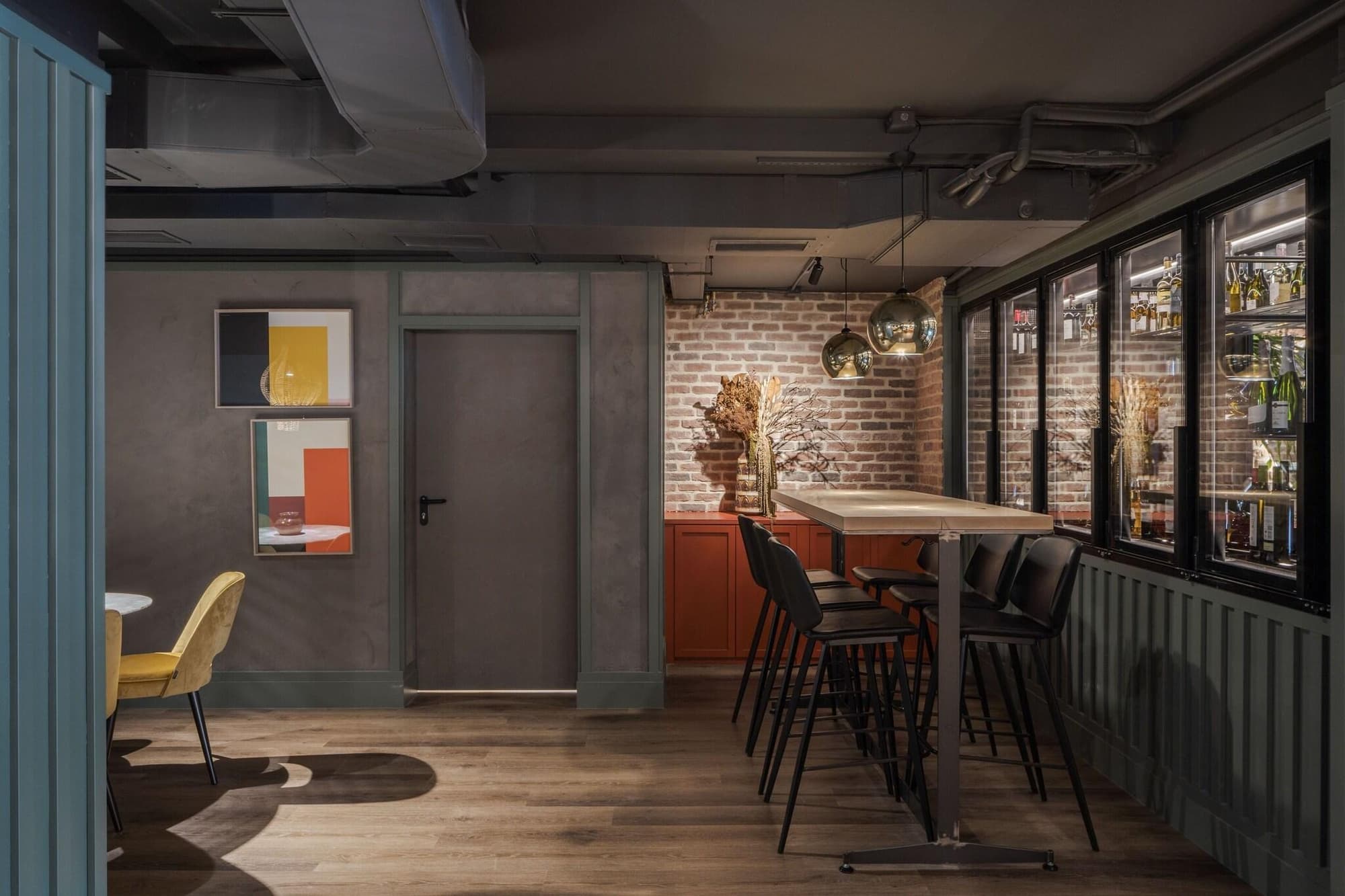 Rice Reyes Católicos, Restaurant