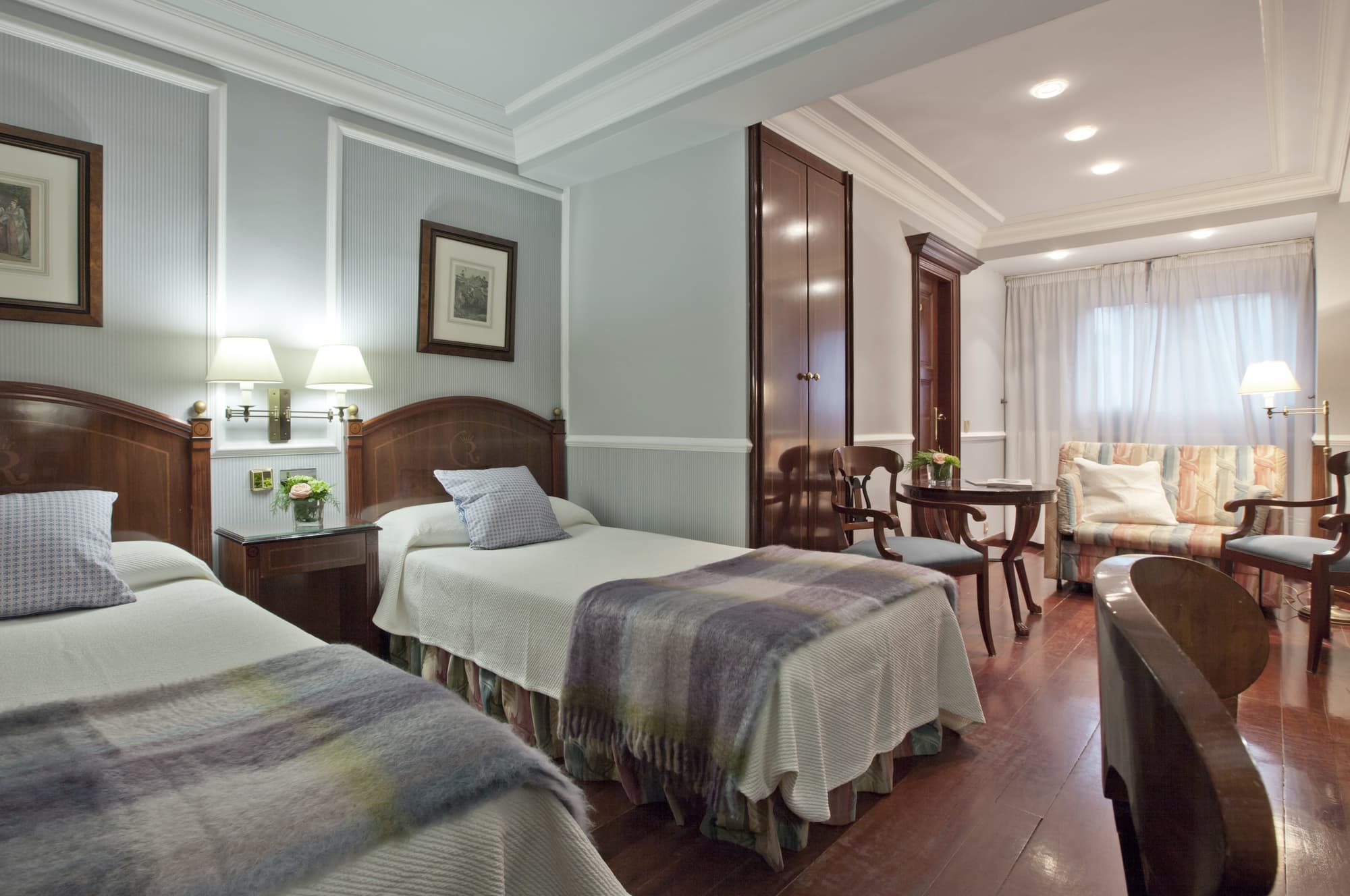 Rice Reyes Católicos, Room