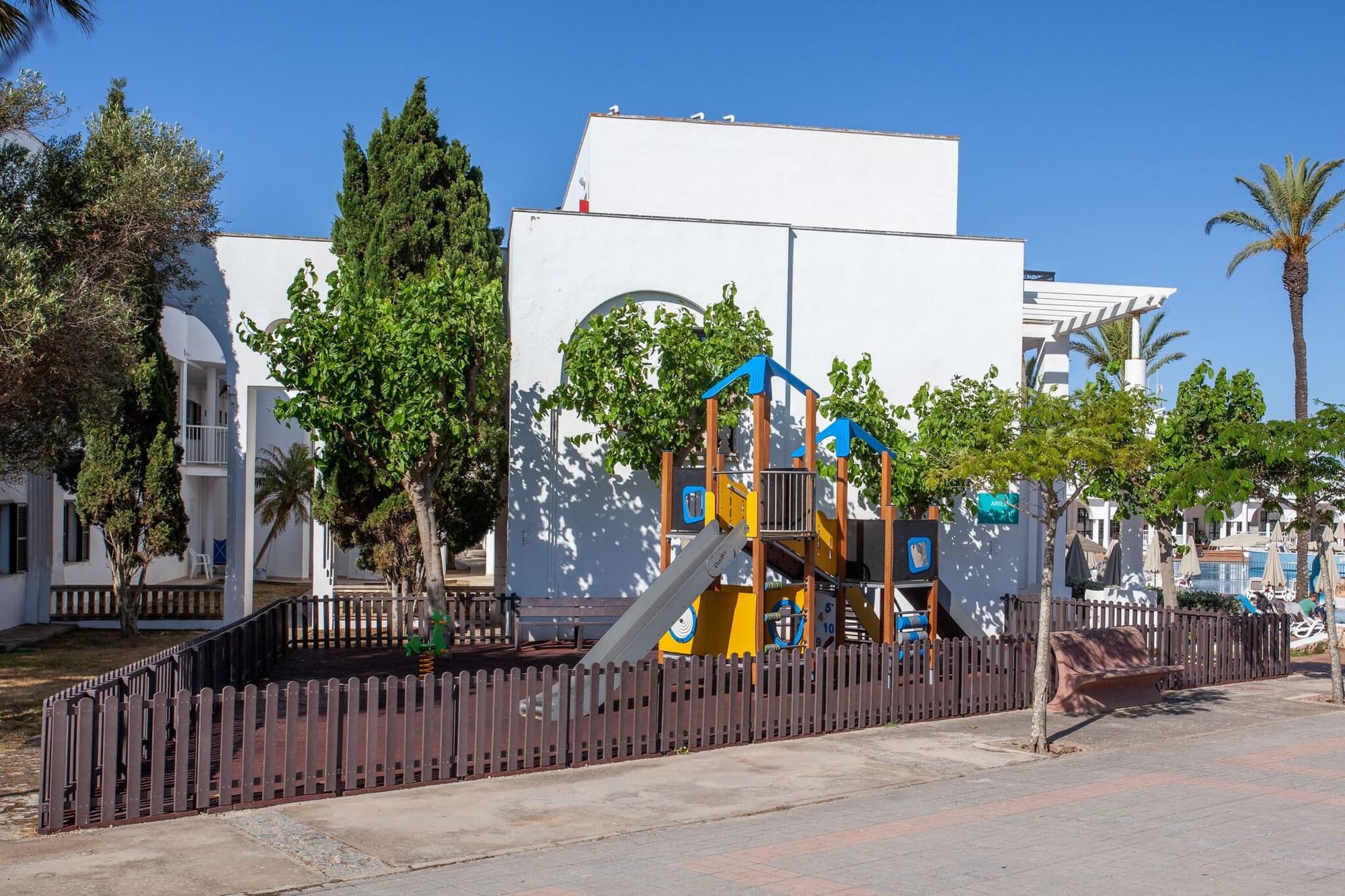 Grupotel Mar de Menorca, Sports and Entertainment