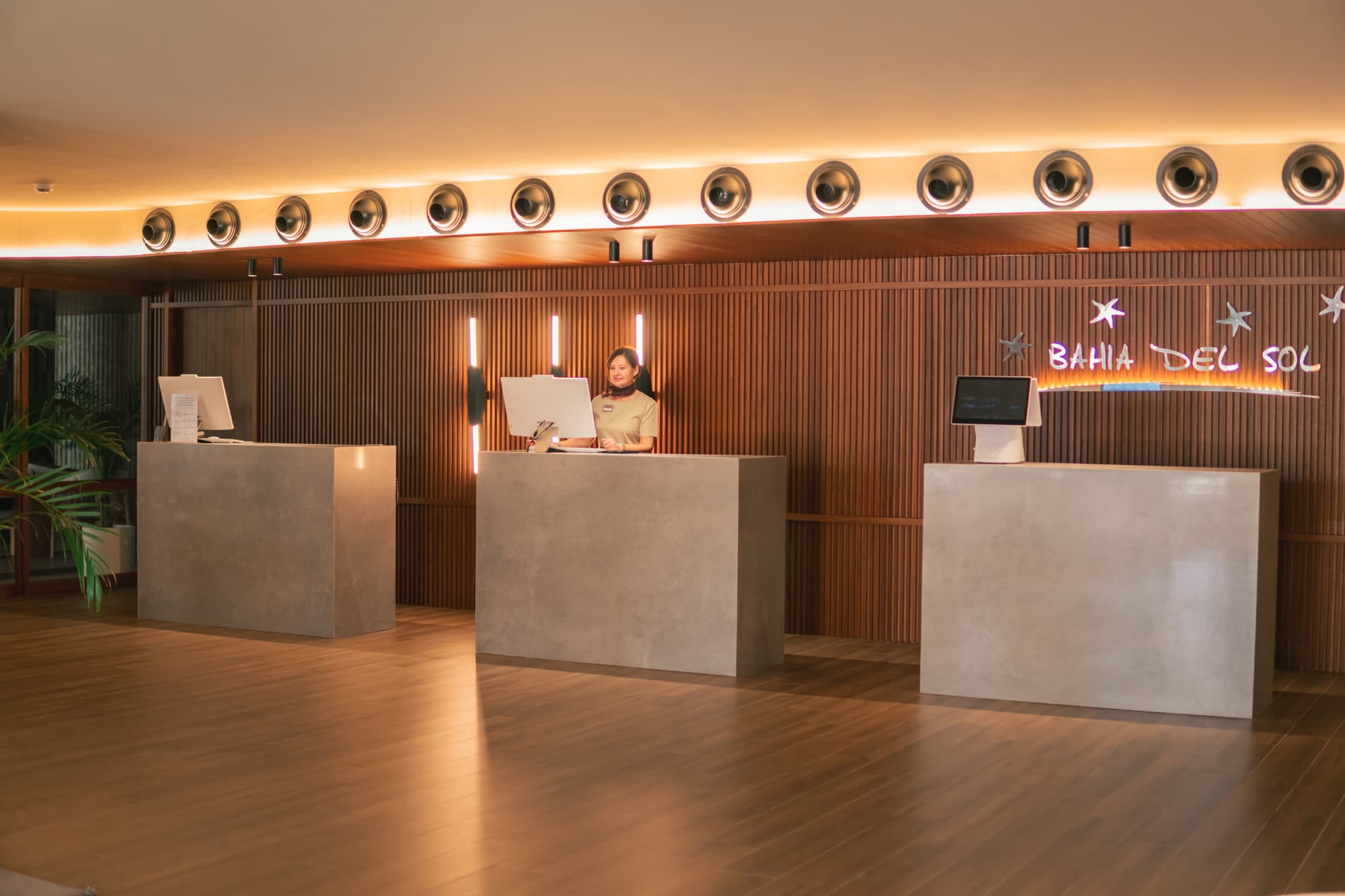 Bahia del Sol, Lobby