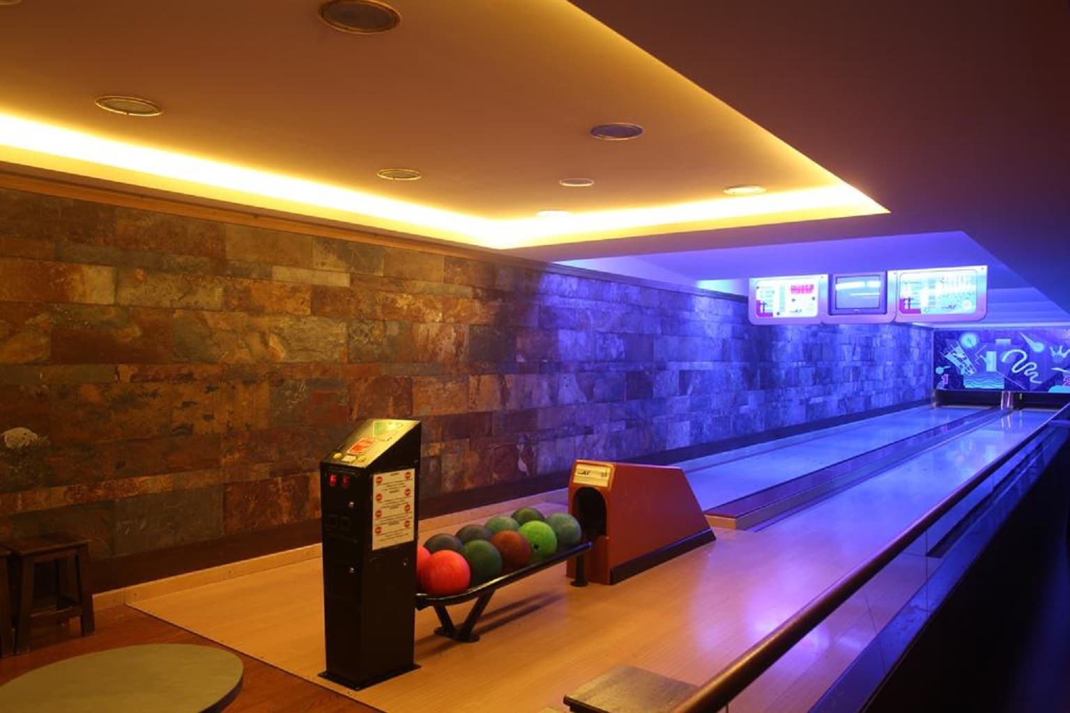 Nordic, Sports and Entertainment