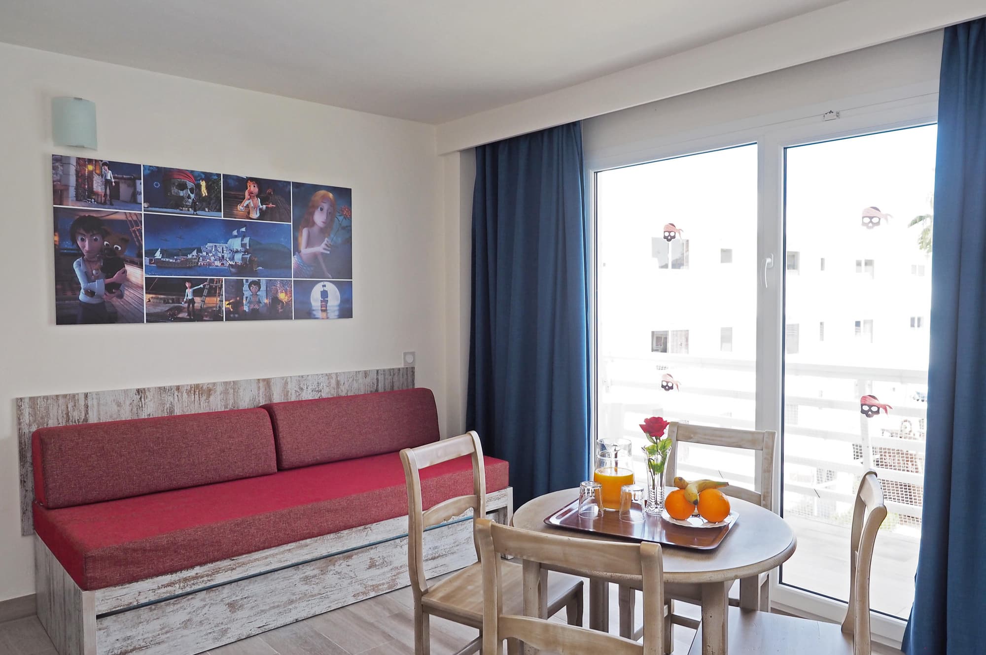 Pirates Village, Room