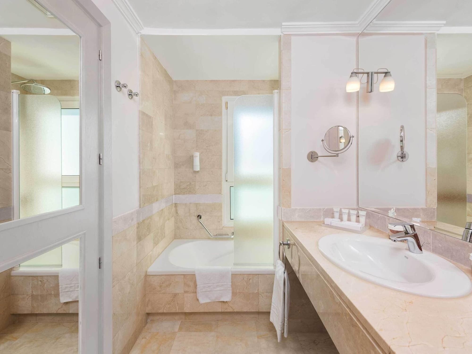 Amàre Beach Hotel Marbella, Room