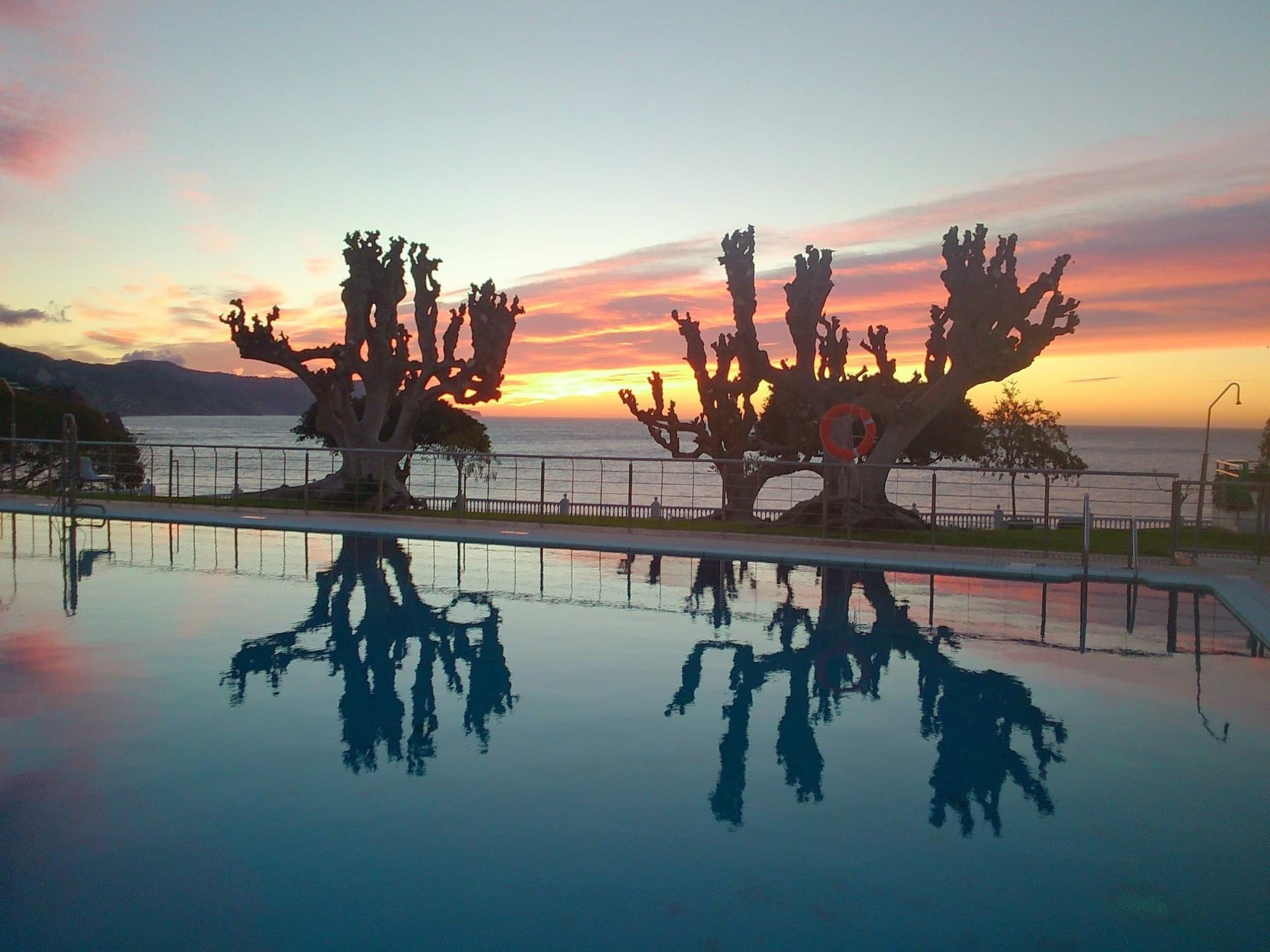 Parador de Nerja, Pool
