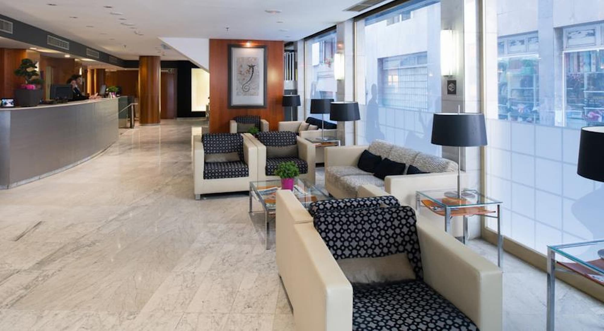 Catalonia Barcelona 505, Lobby