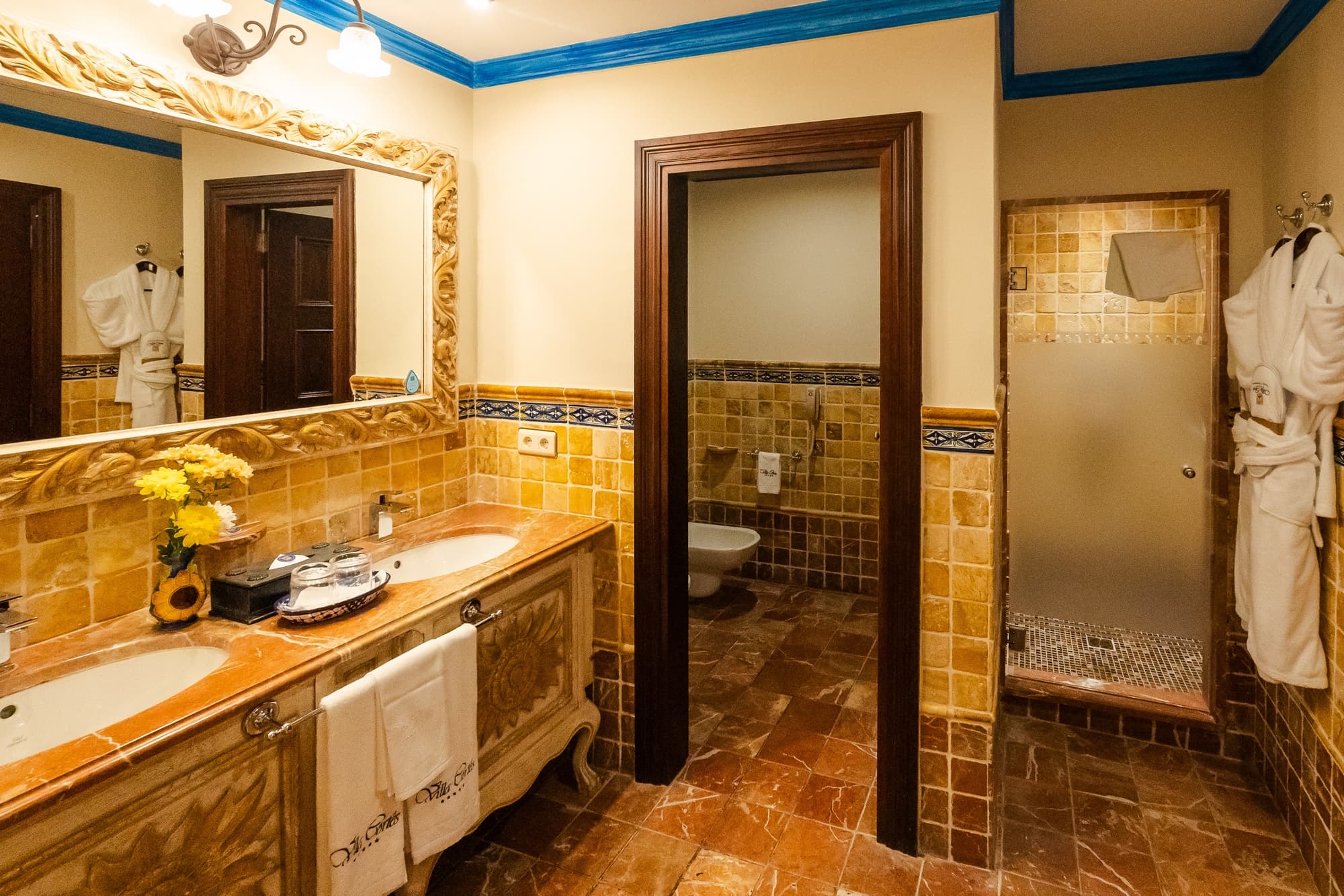 Europe Villa Cortes, Room