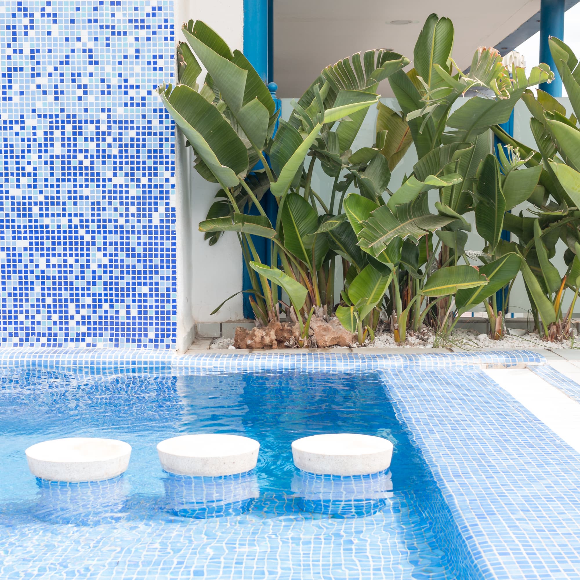 RH Riviera-Only Adults, Pool